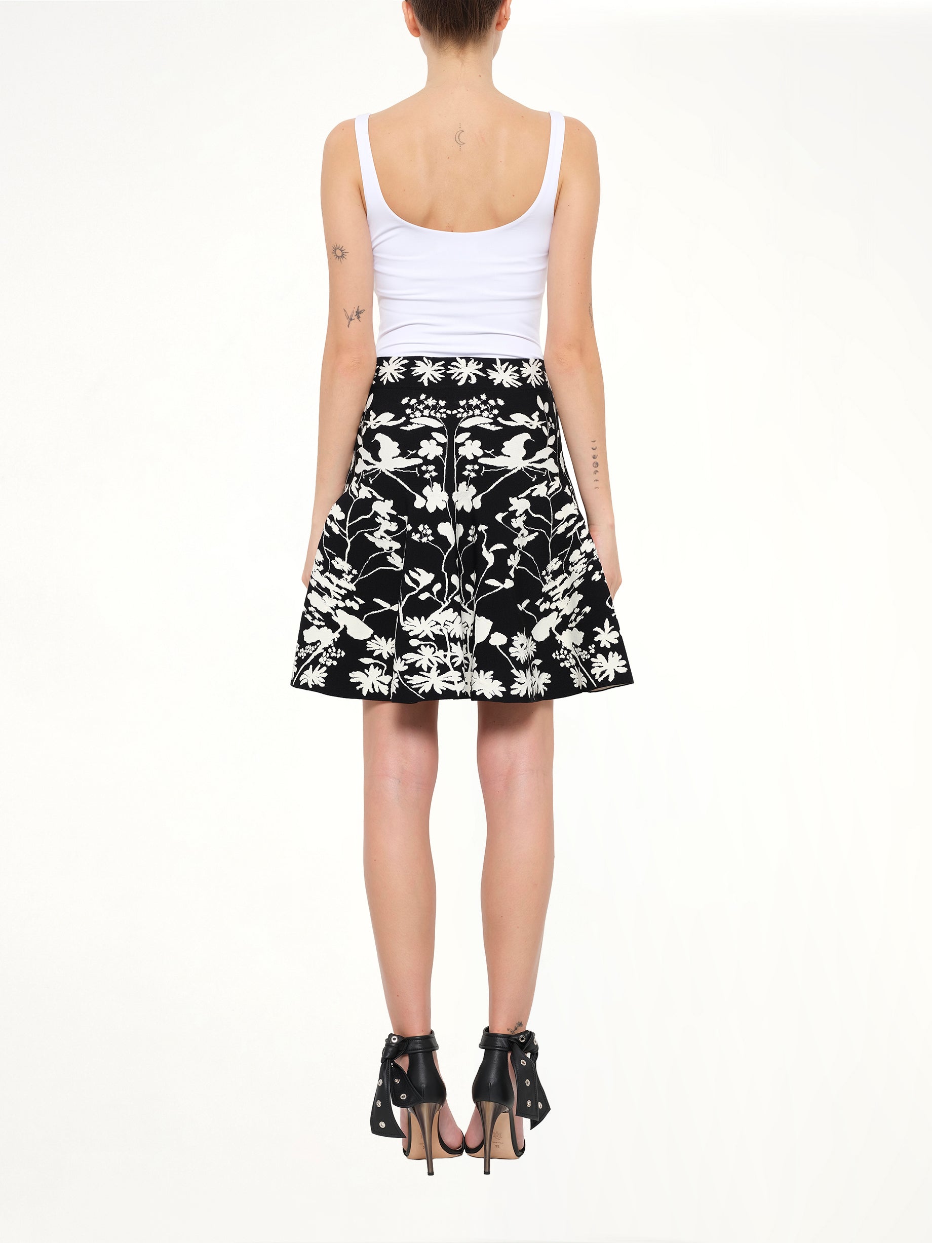 Alexander McQueen Spine Jacquard Mini Skirt in Black/Ivory