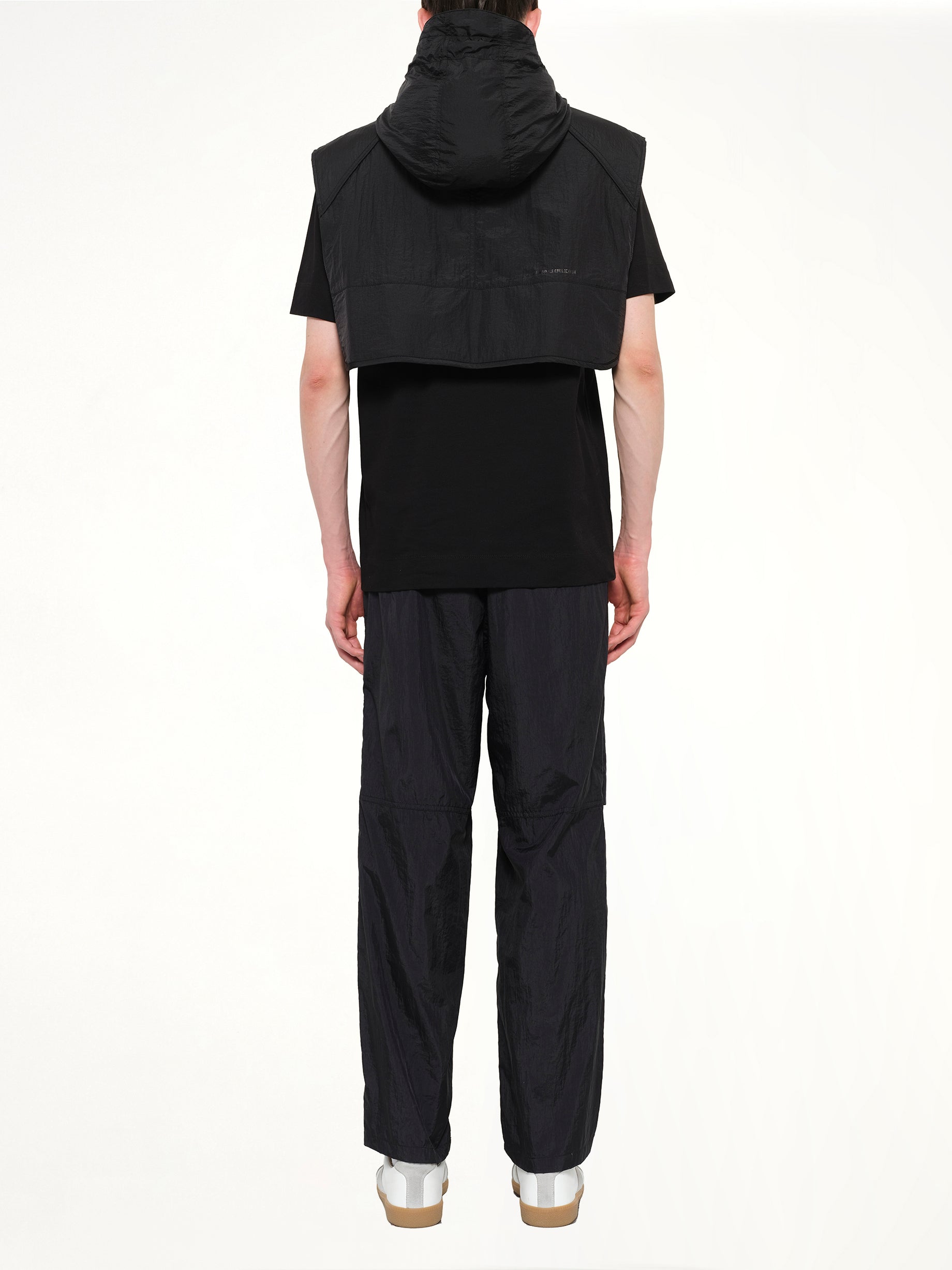 Hood Top in Black