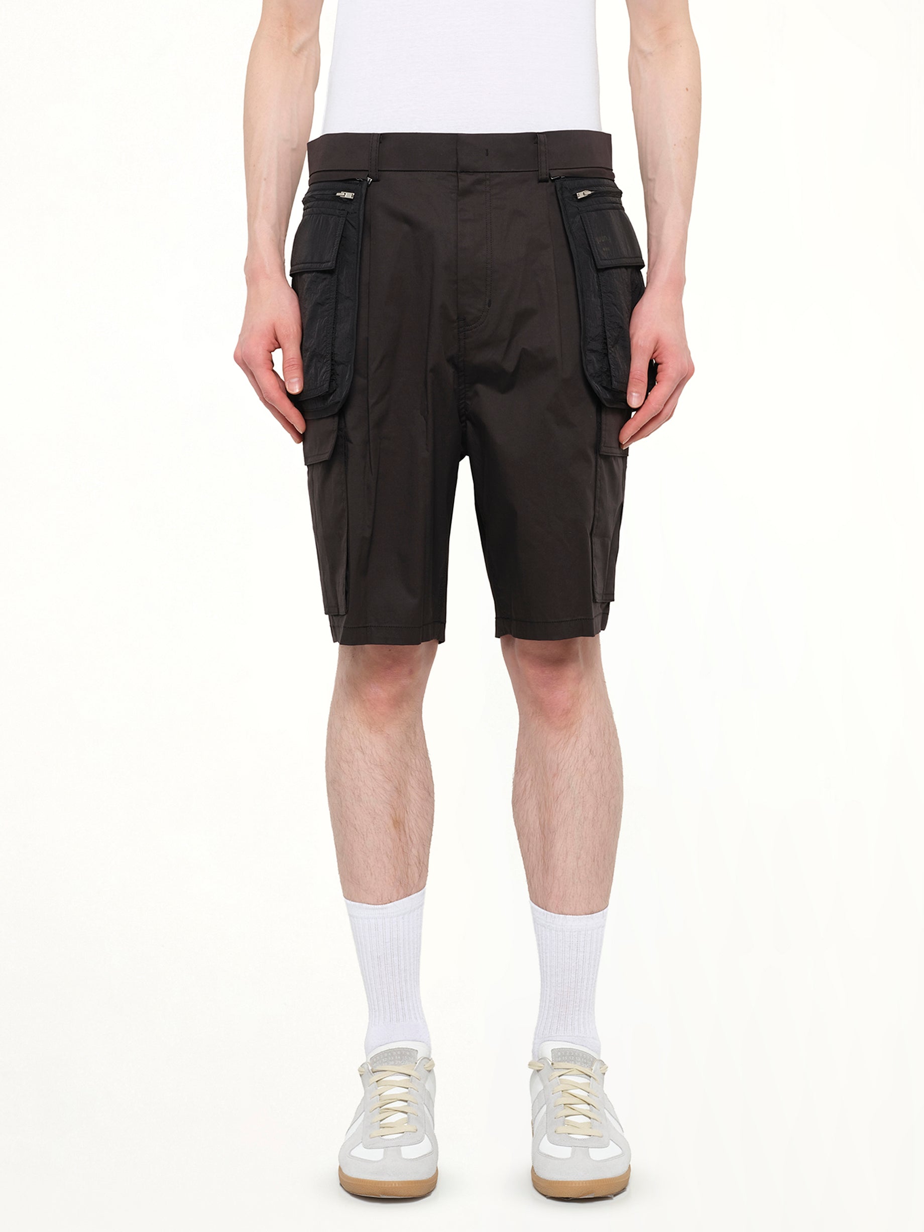 Juunj Cargo Shorts in Black