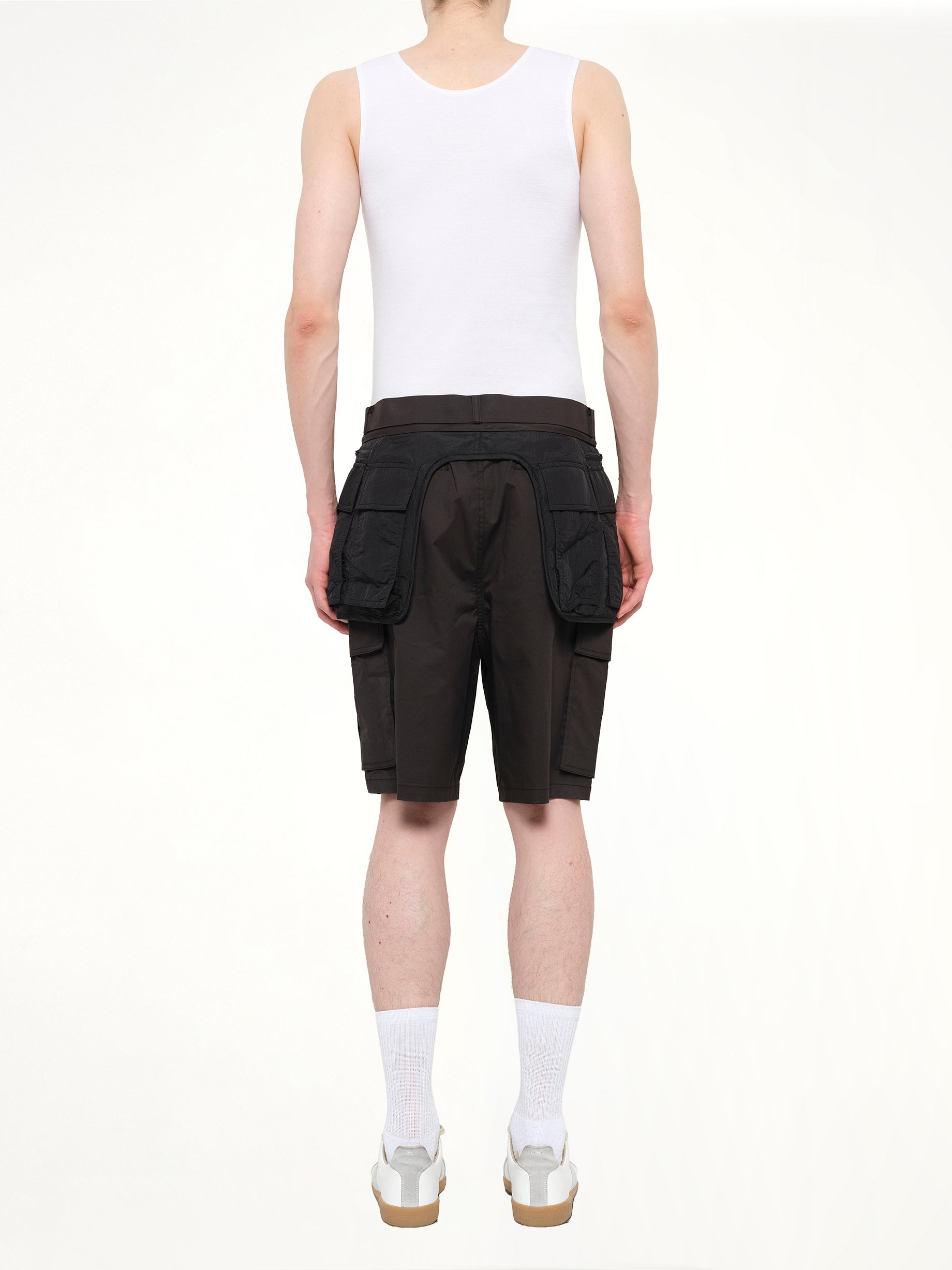 Juunj Cargo Shorts in Black