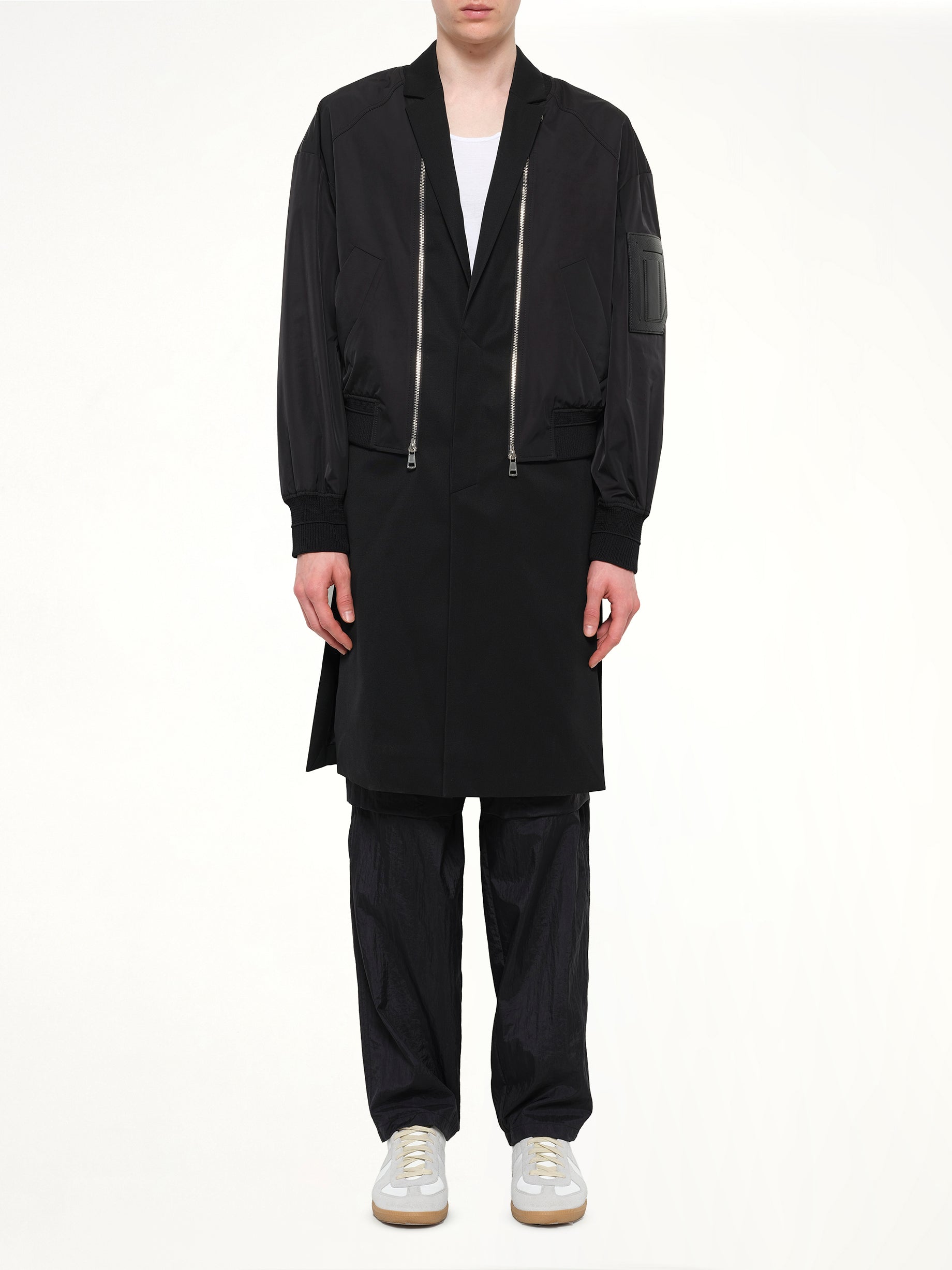 Juunj Jacket in Black