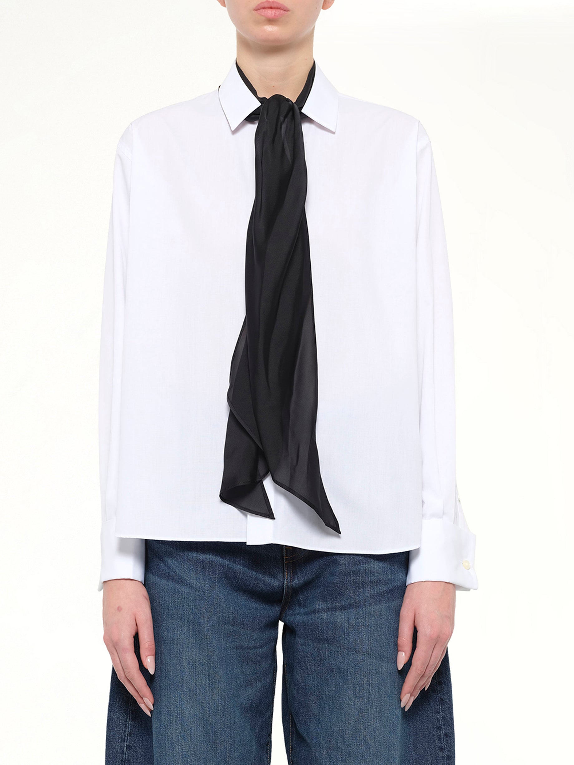 Poplin Shirt with Tie in Off White