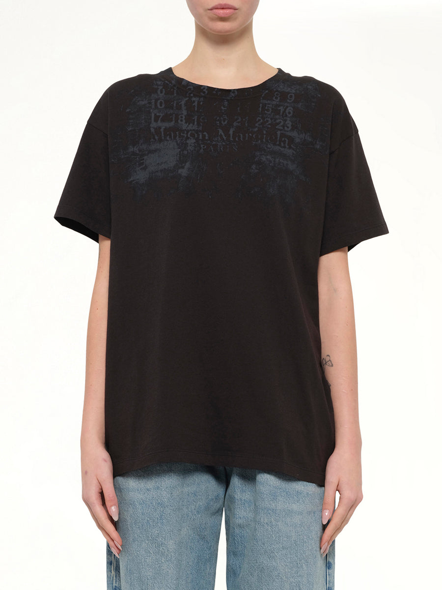 Numbers Regular T-Shirt in Carbon
