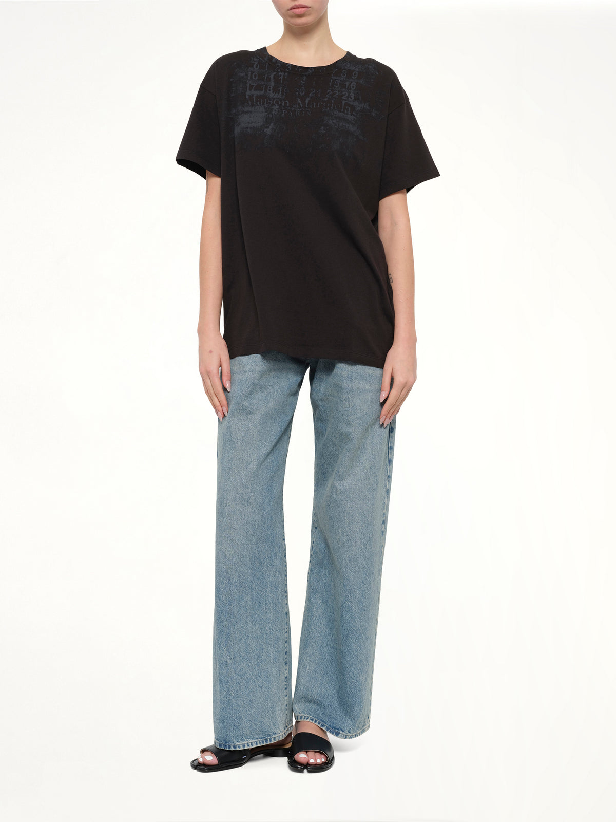 Numbers Regular T-Shirt in Carbon