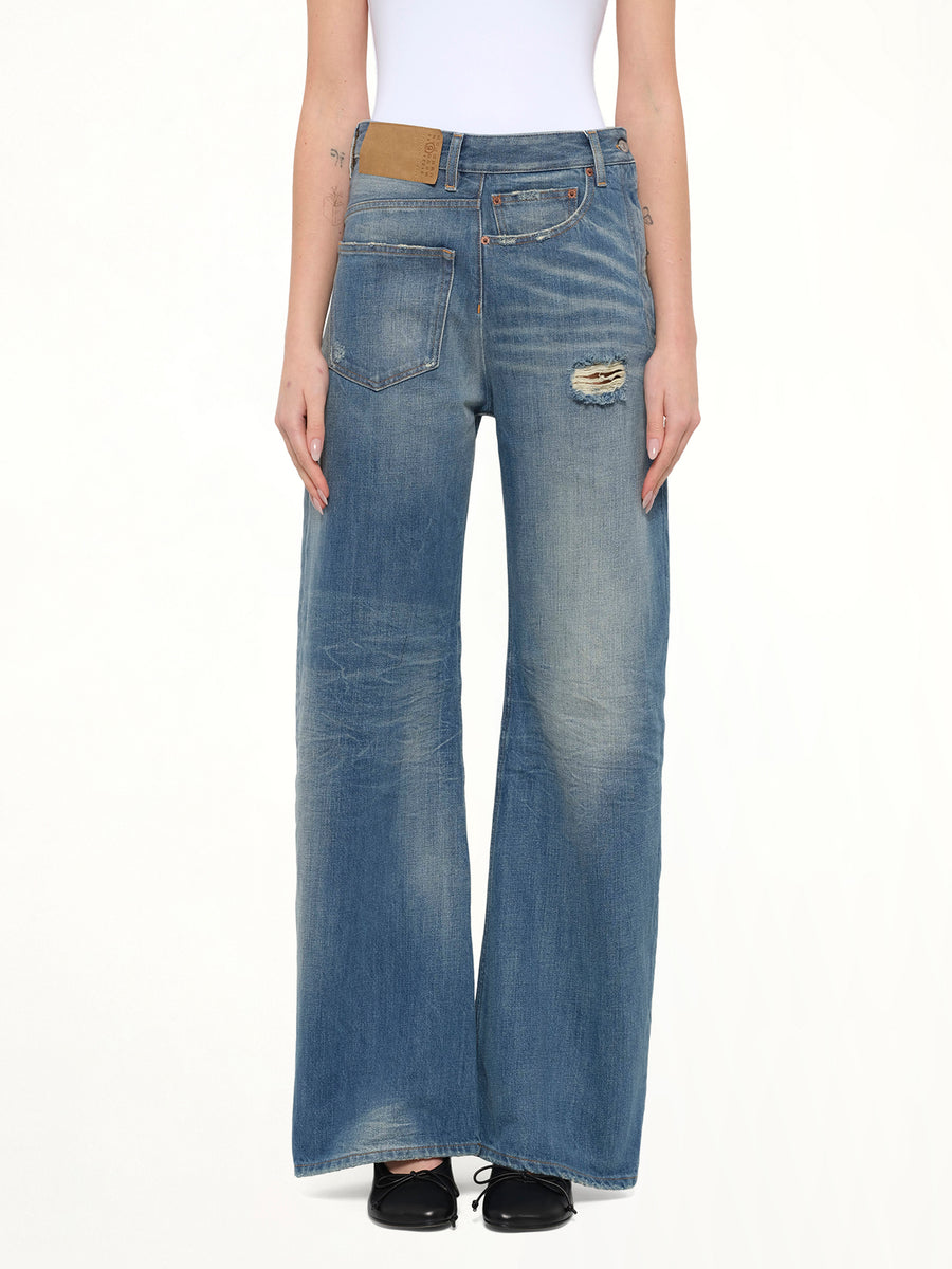 90° Twist Denim Jeans in Medium Blue