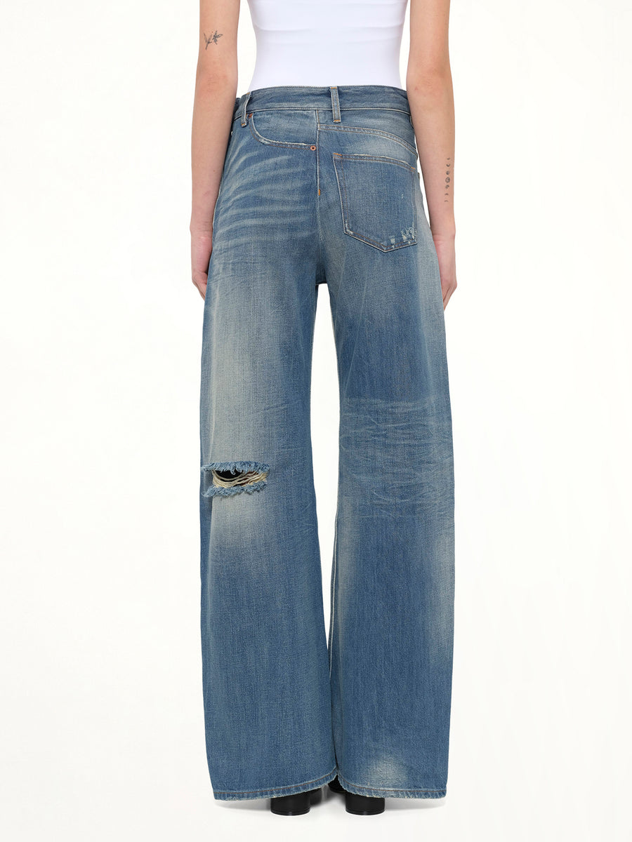 90° Twist Denim Jeans in Medium Blue