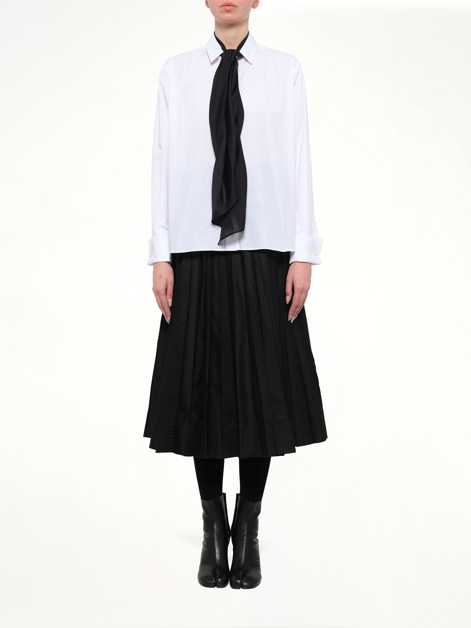 Poplin Shirt with Tie in Off White