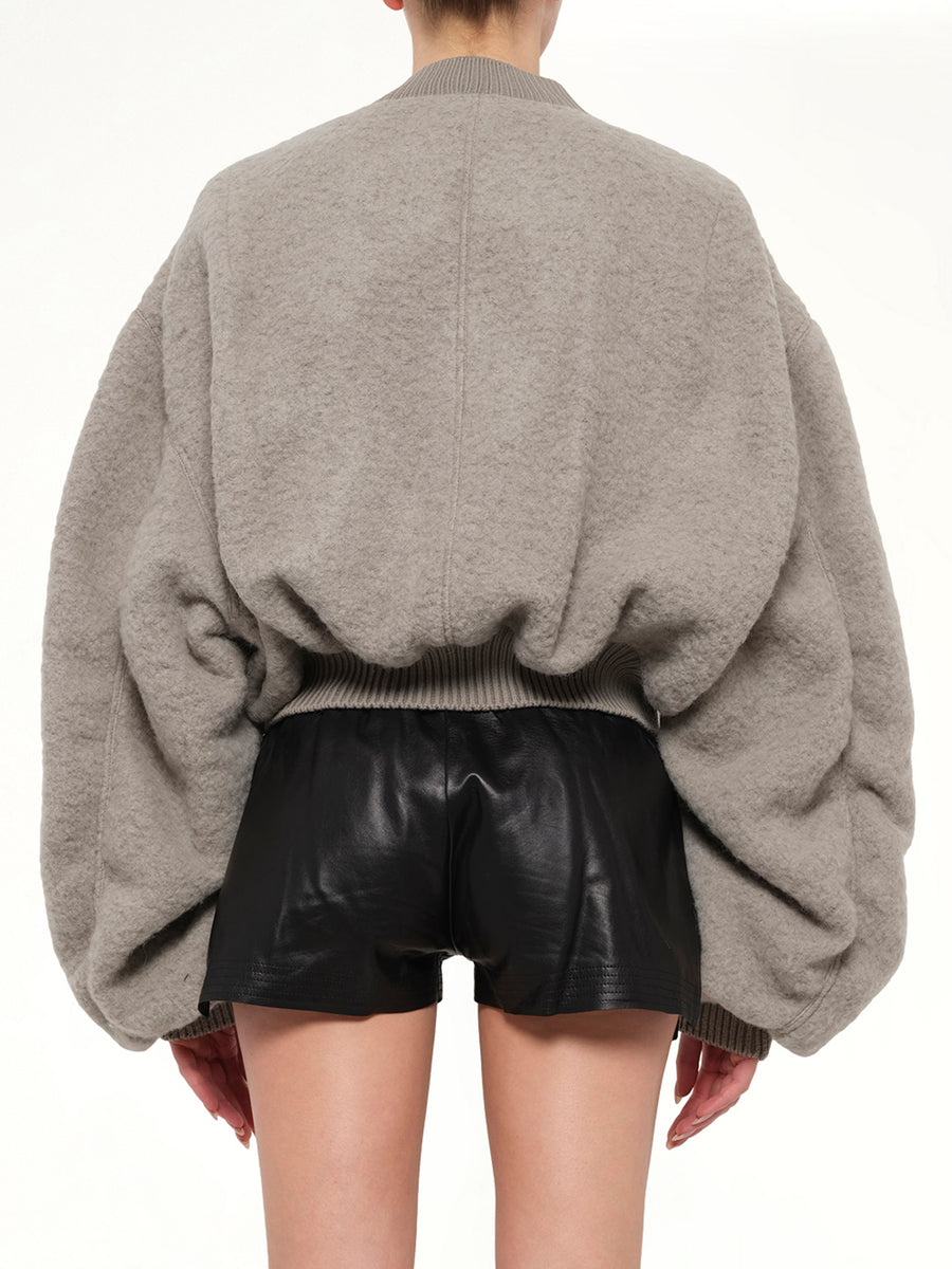Secchia Cropped Flight in Dark Pearl