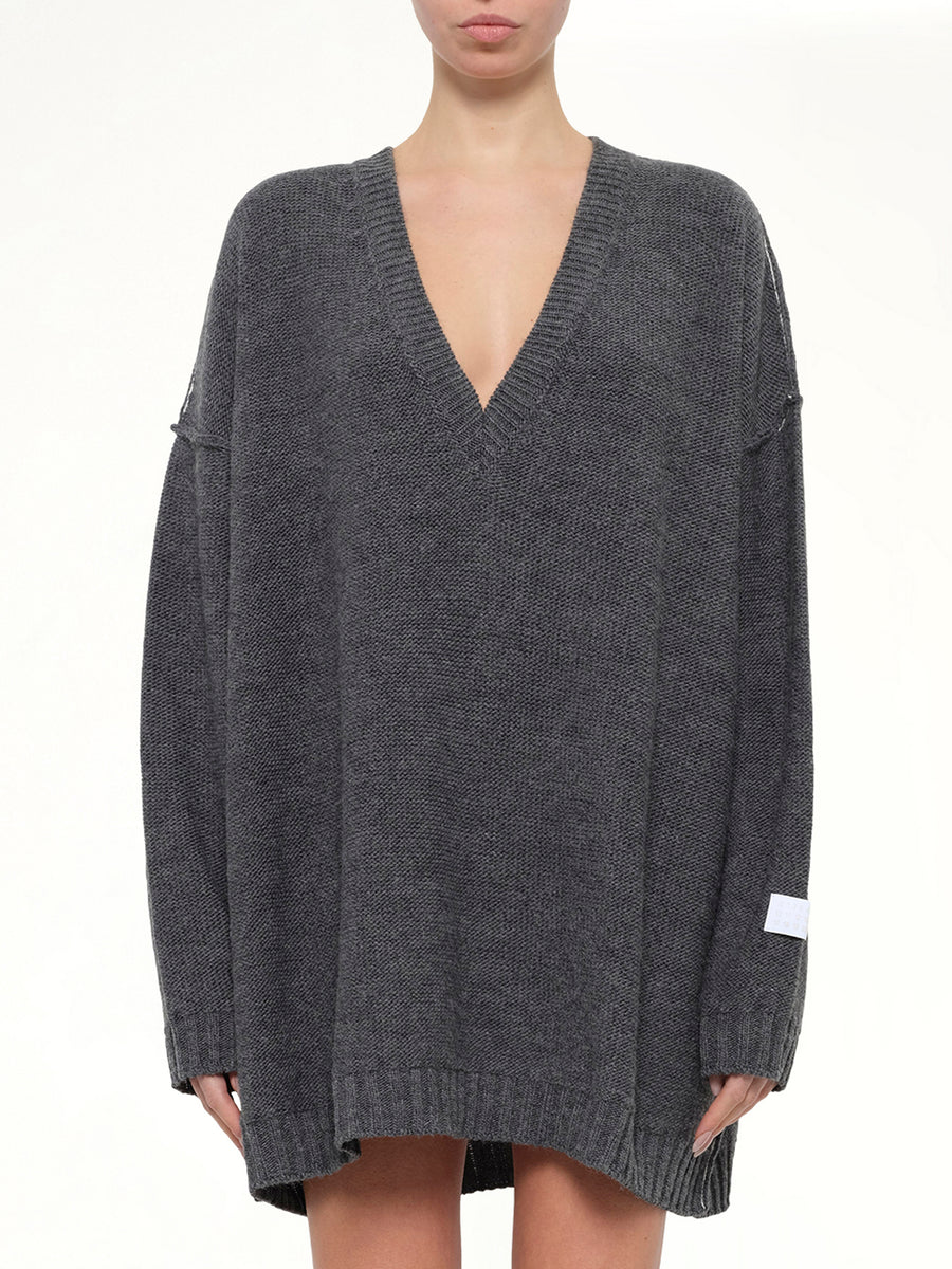 V-Neck Sweater in Grey Melange