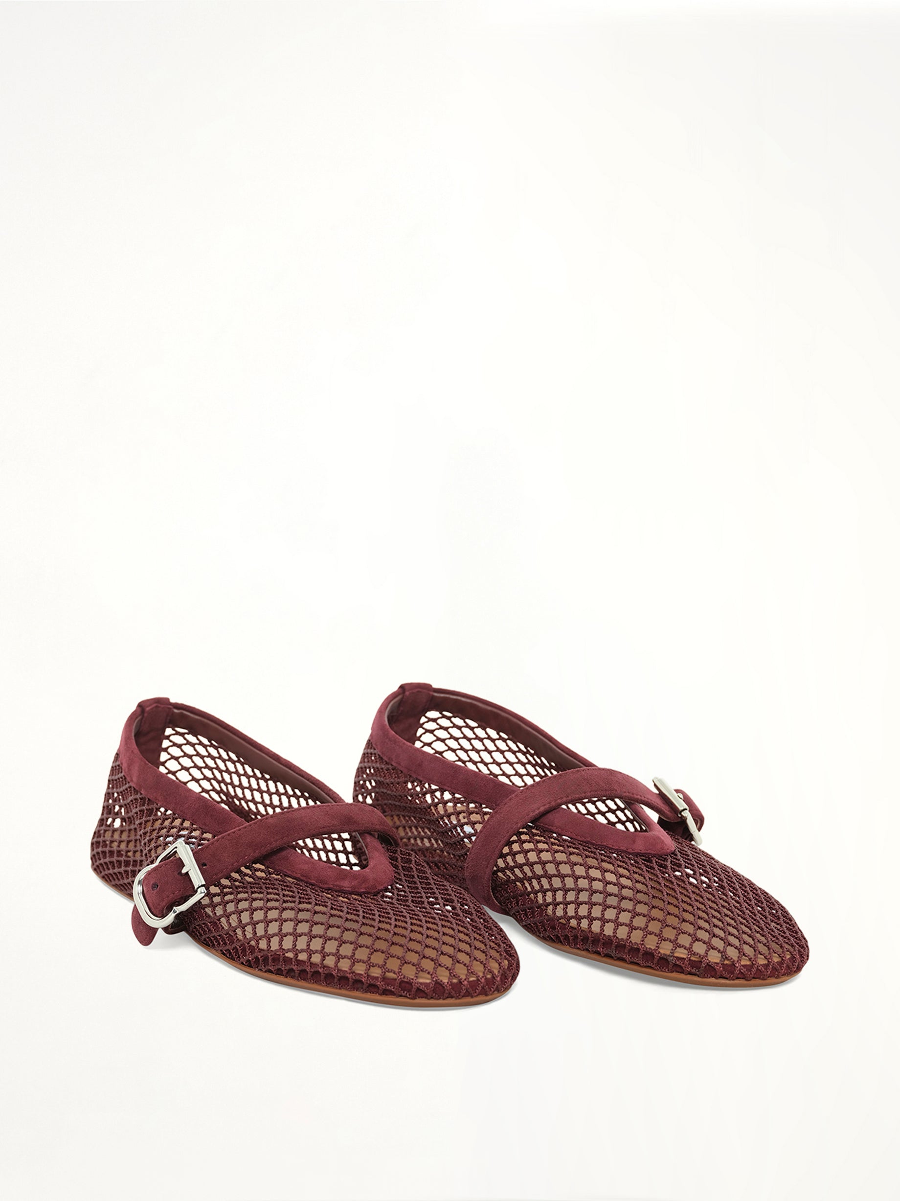 Ballet Fishnet Flats in Rouge Grenat