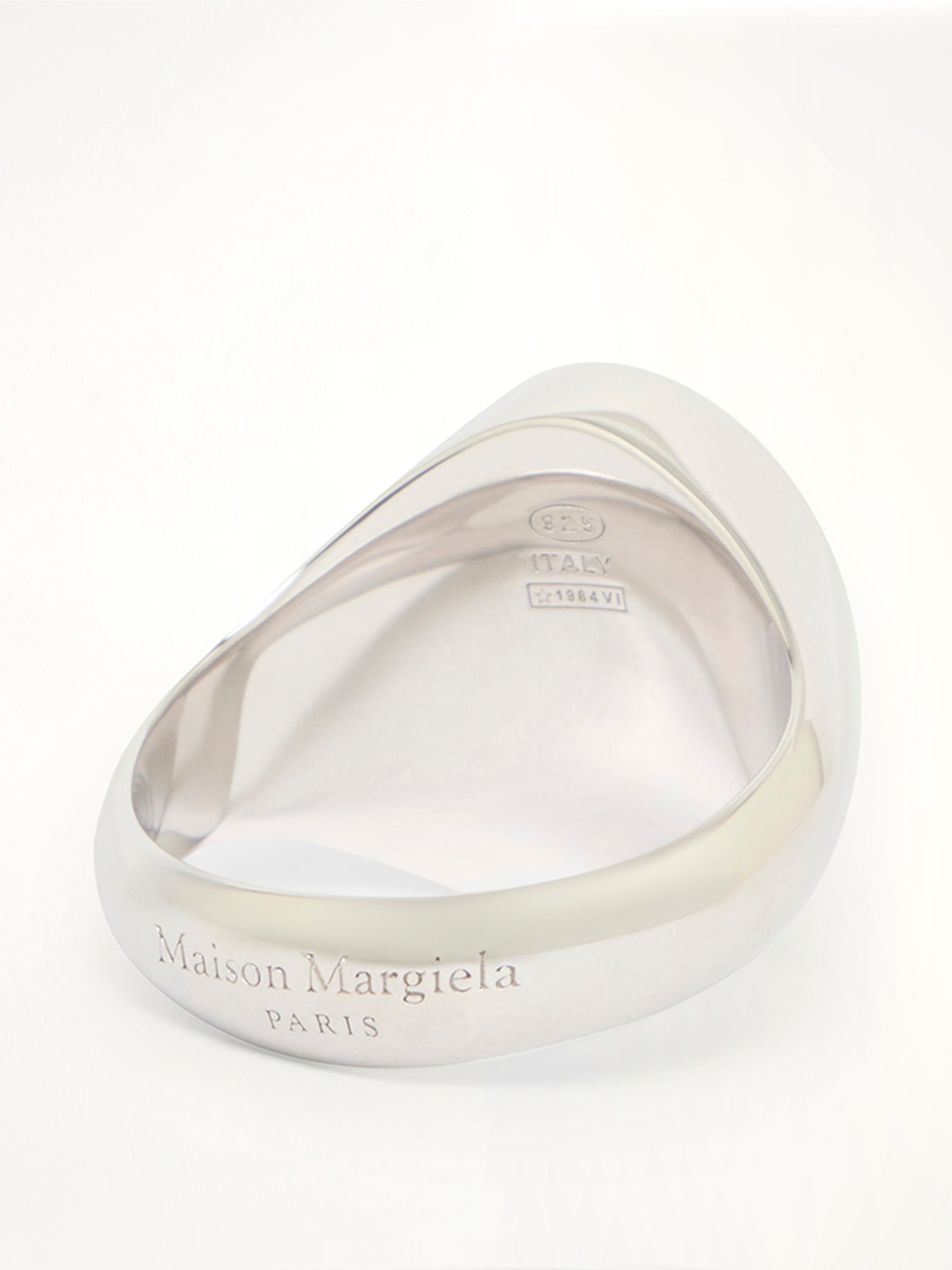 Chevaliere Signet Ring in Silver Rhodium