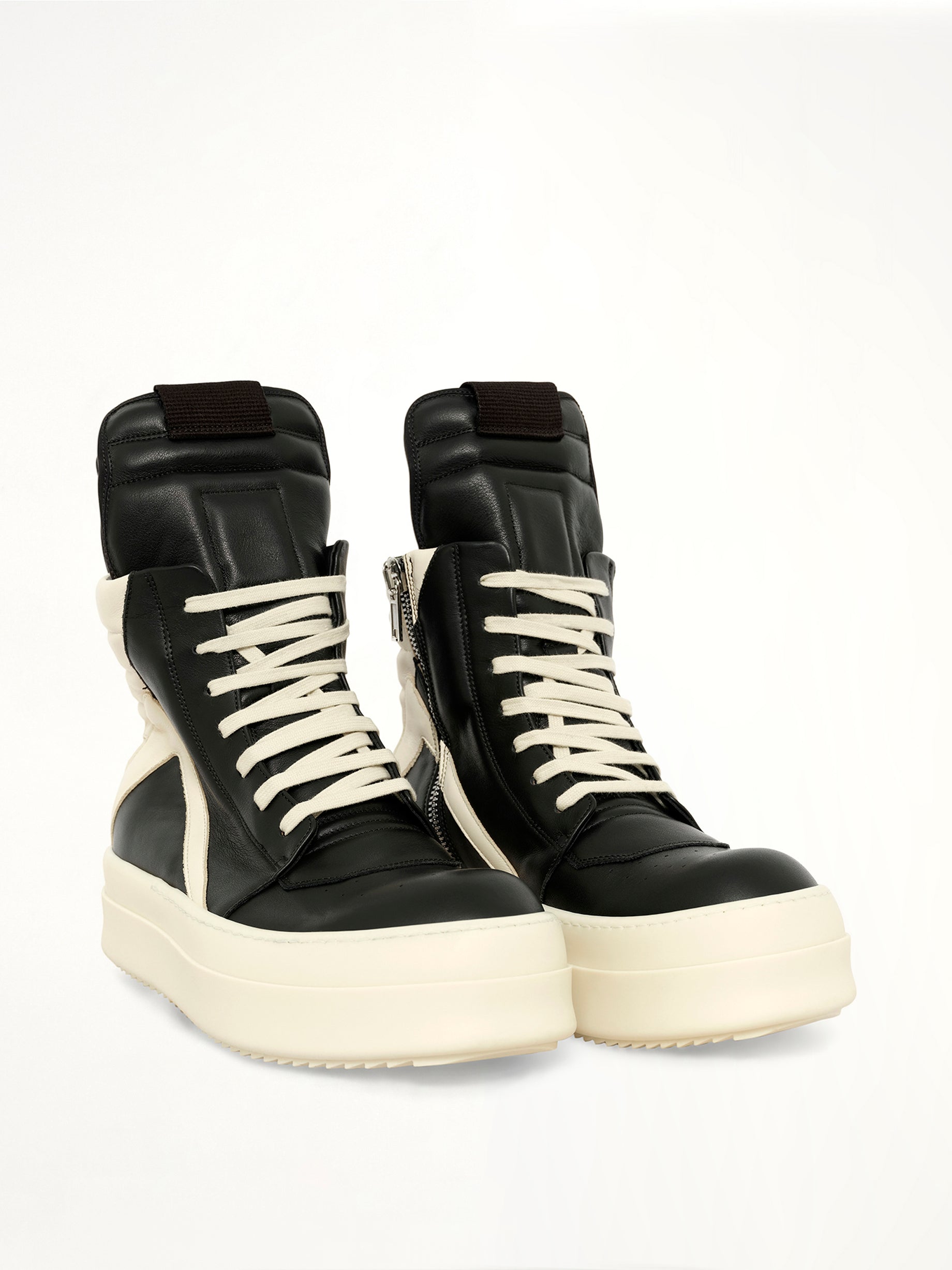 Mega Bumper Geobasket in Black/Milk