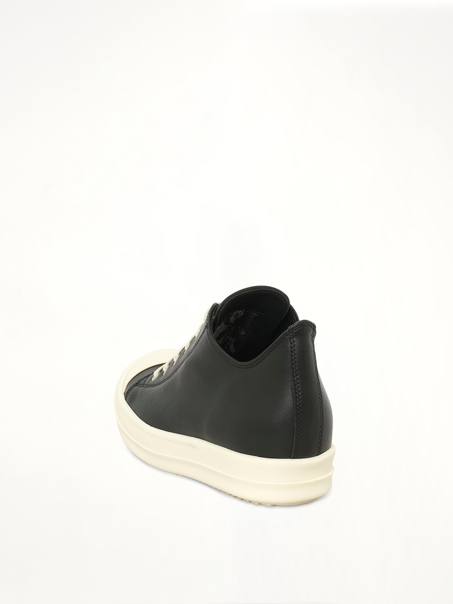 Low Sneaker in Black/Milk