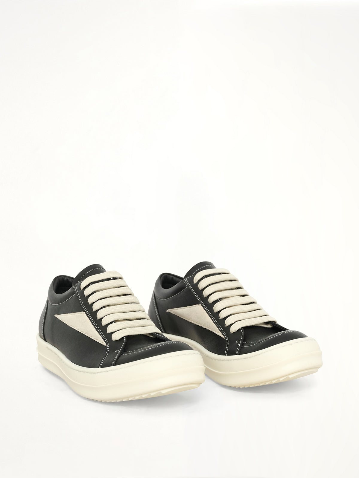 Vintage Sneaker in Black/Milk