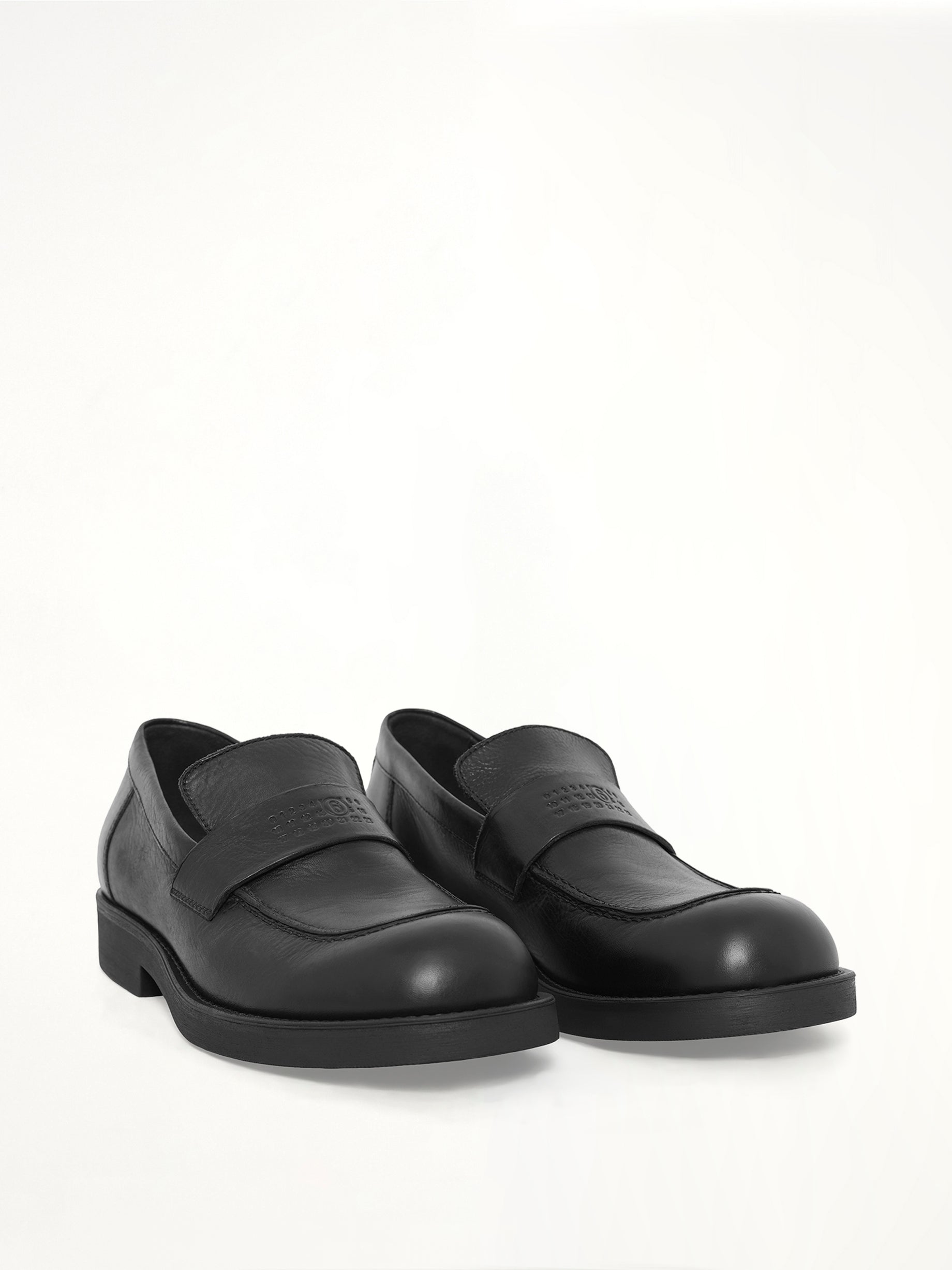 MM6 Mocassin in Black