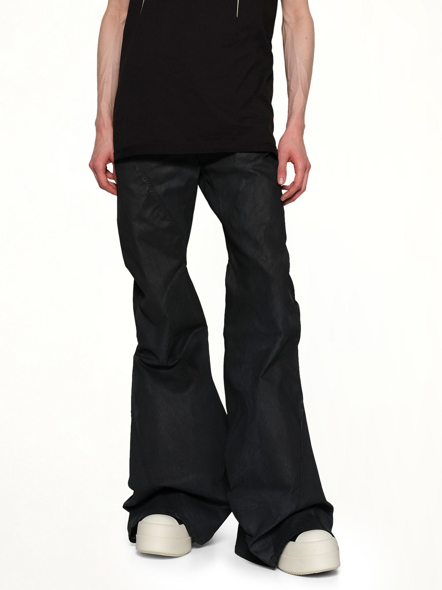 Bias Bootcut in Black Wax