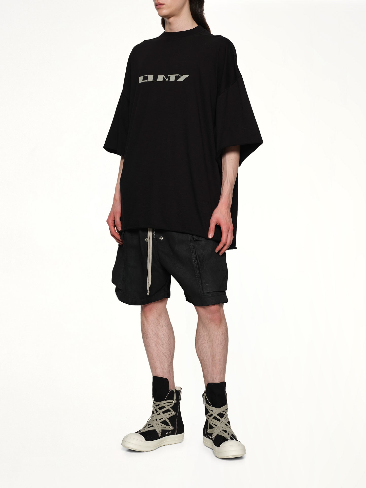 Cargobela Shorts in Black Wax