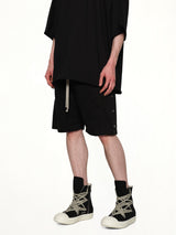 Pusher Shorts in Black