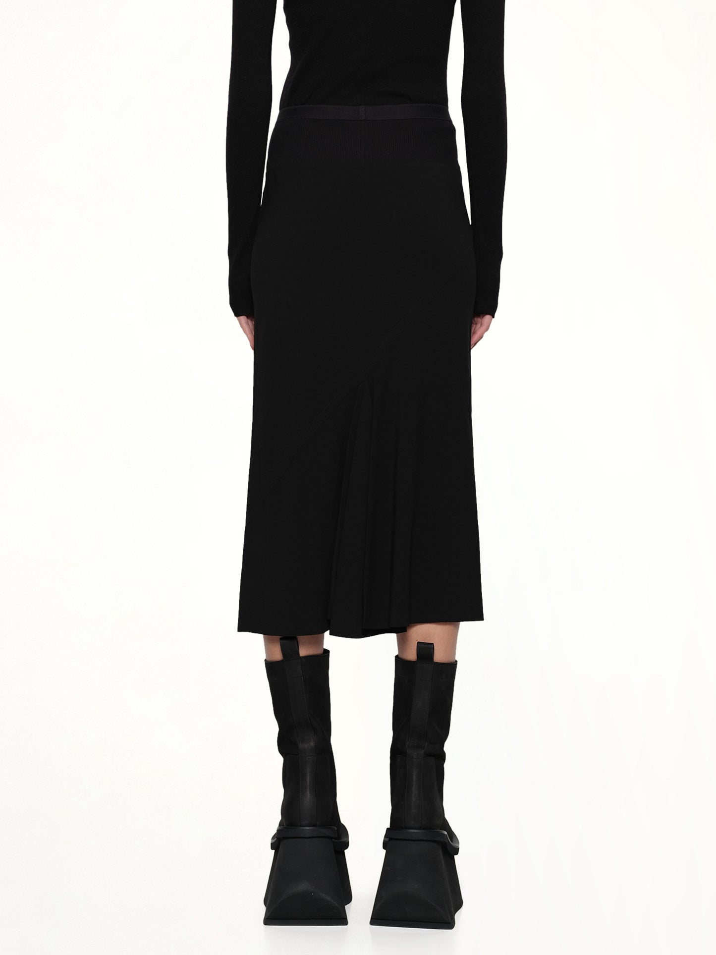 Knee Bias Light Skirt in Black