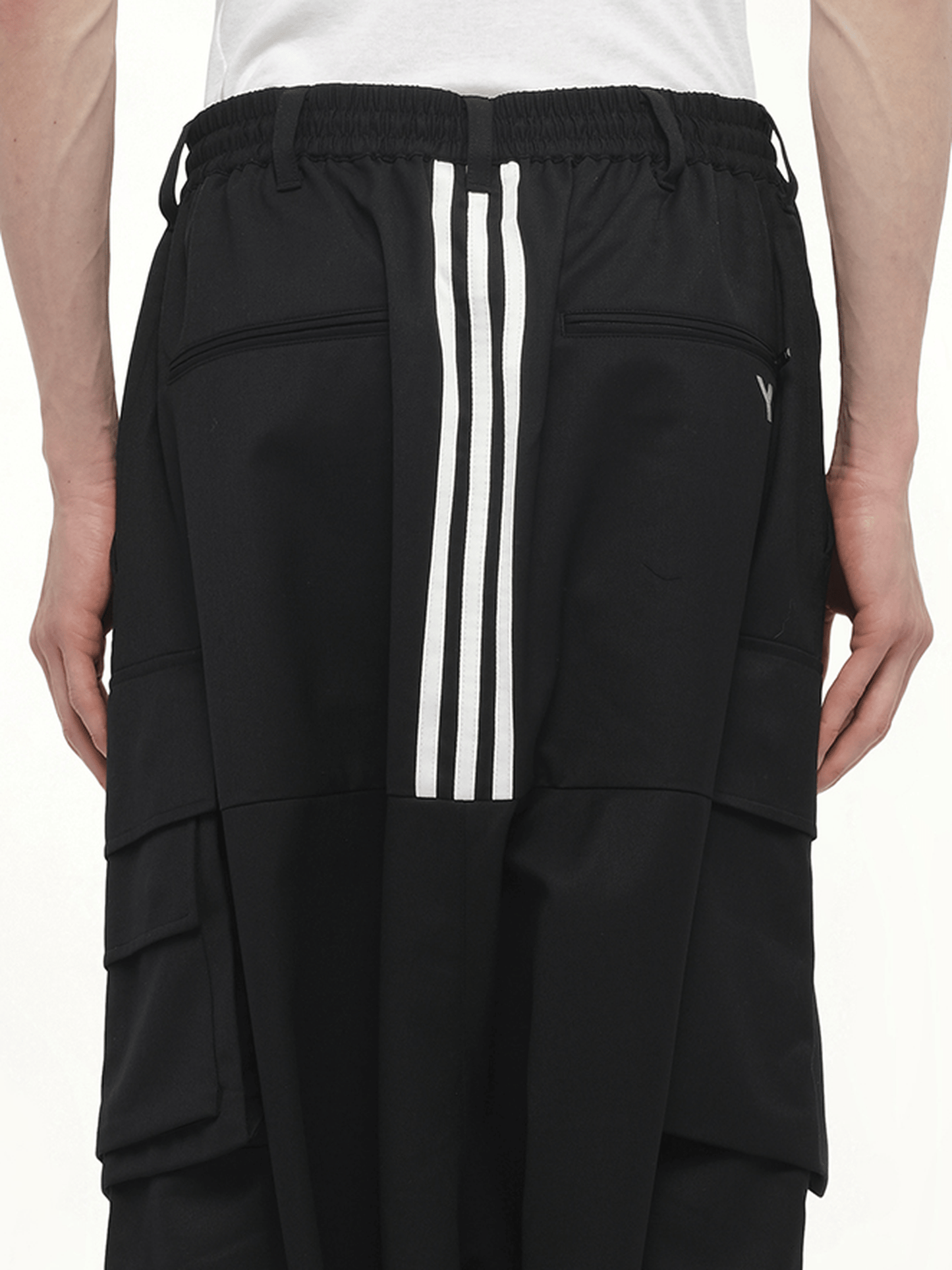 Refined Wool Cargo Pants in Black