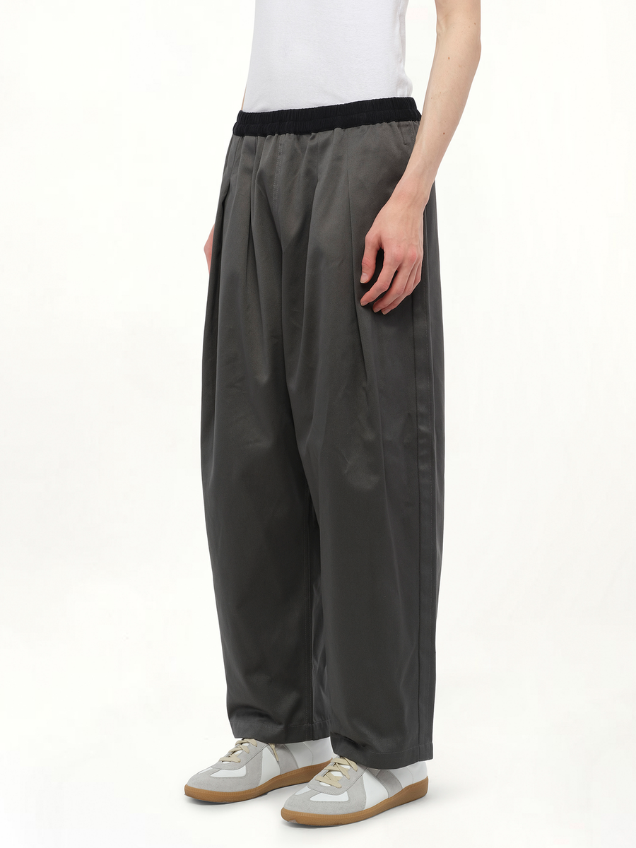 Stone Washed Relax Chinos in Dark Grey