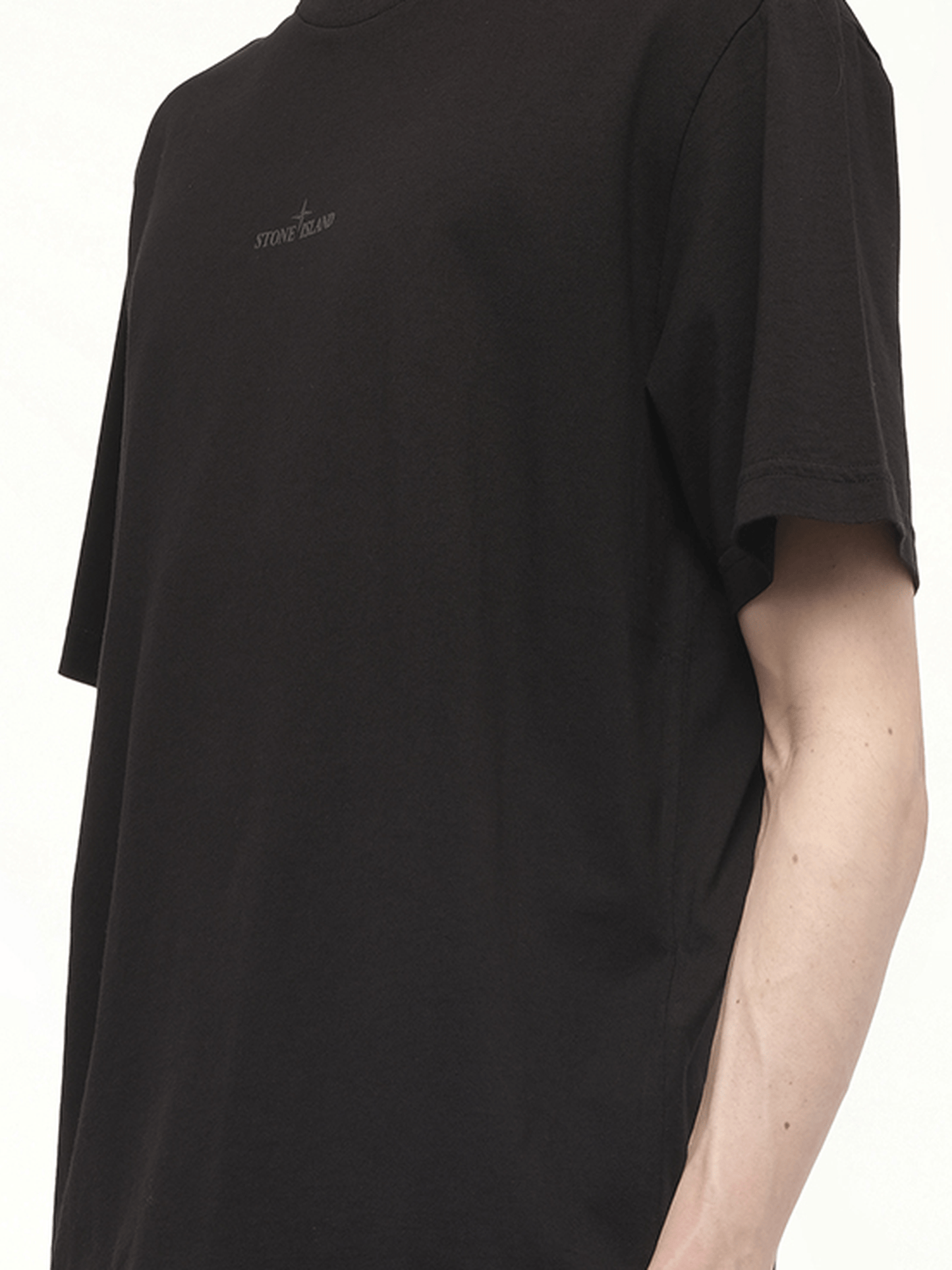 210003 Industrial Print S/S T-Shirt in Black