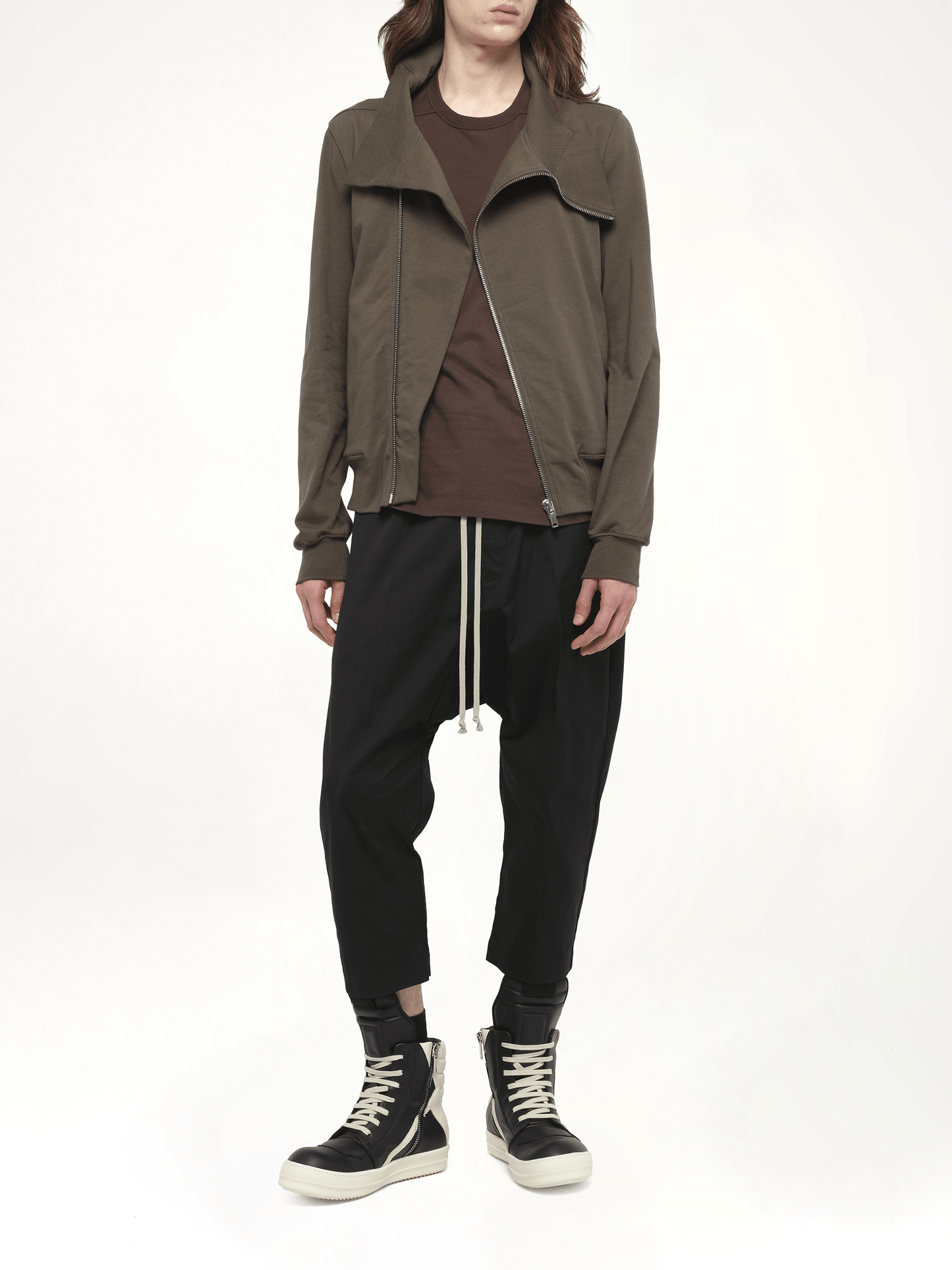 Bauhaus Jogger in Bosco