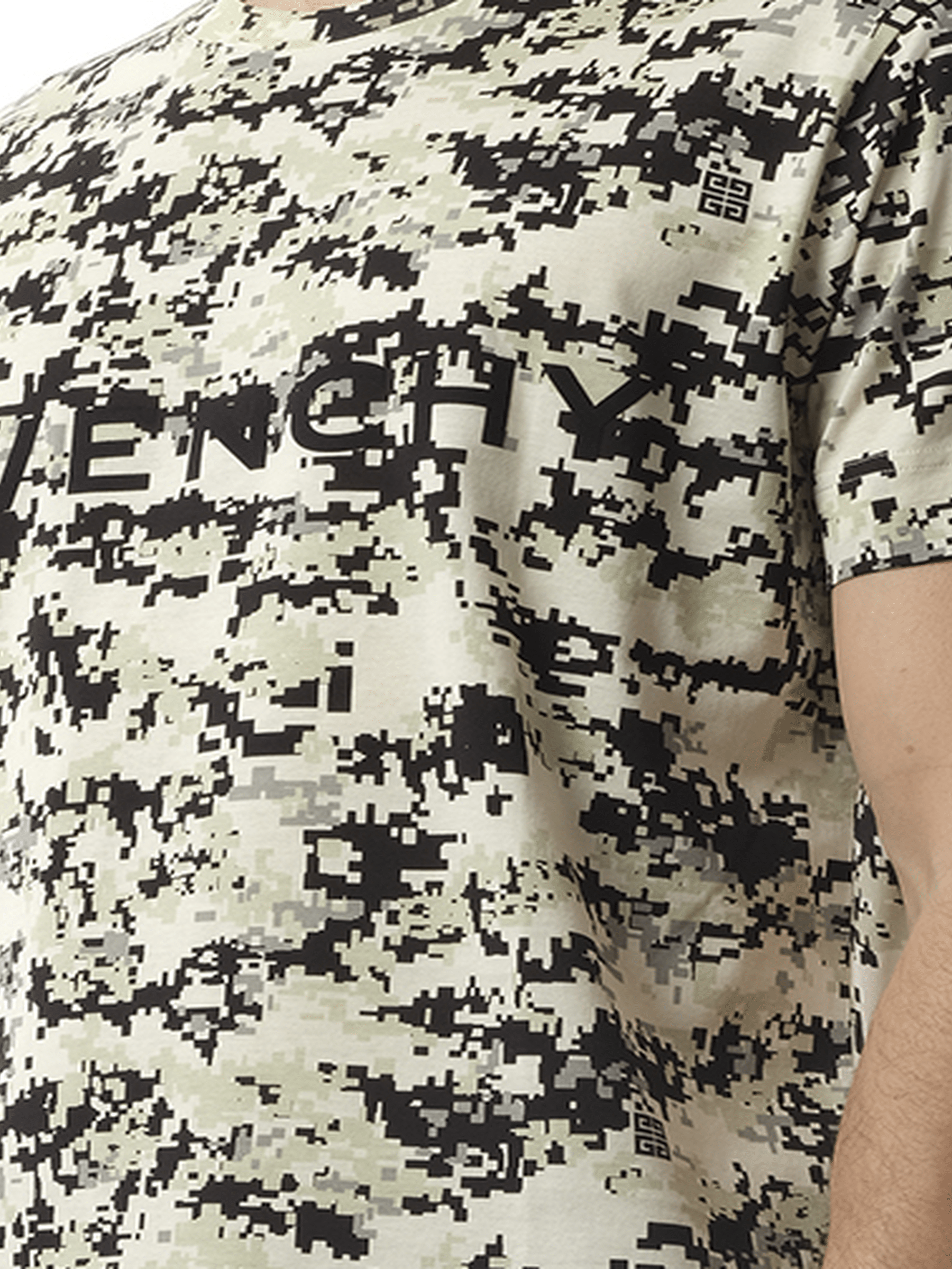 Givenchy Camo All Over T-Shirt in Beige/Black