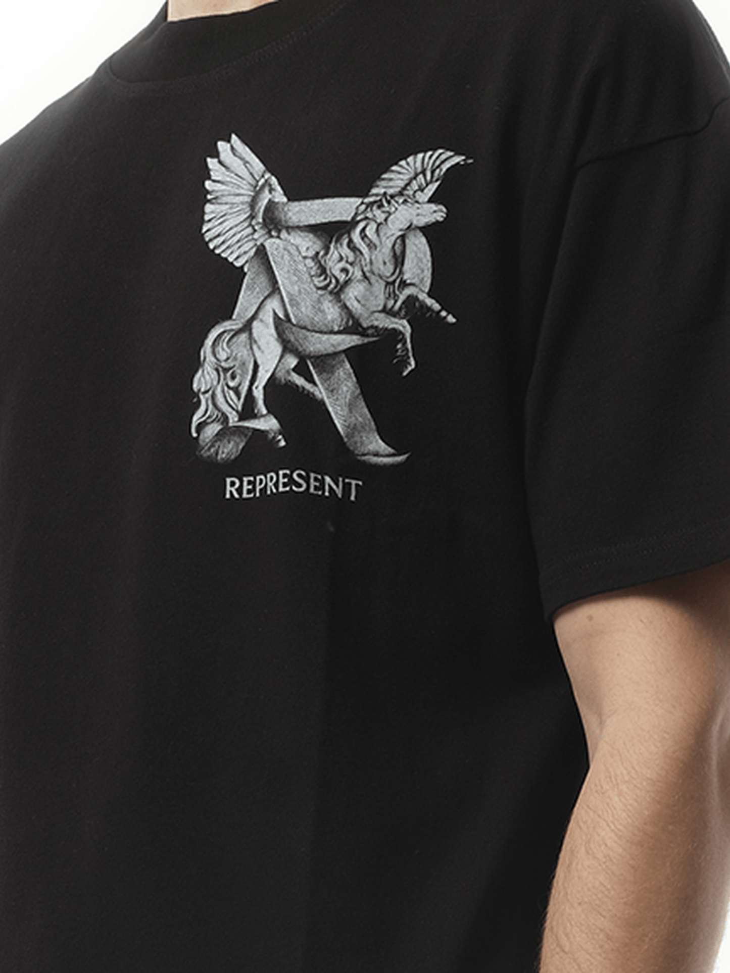 Represent Elegance In Motion T-Shirt in Jet Black