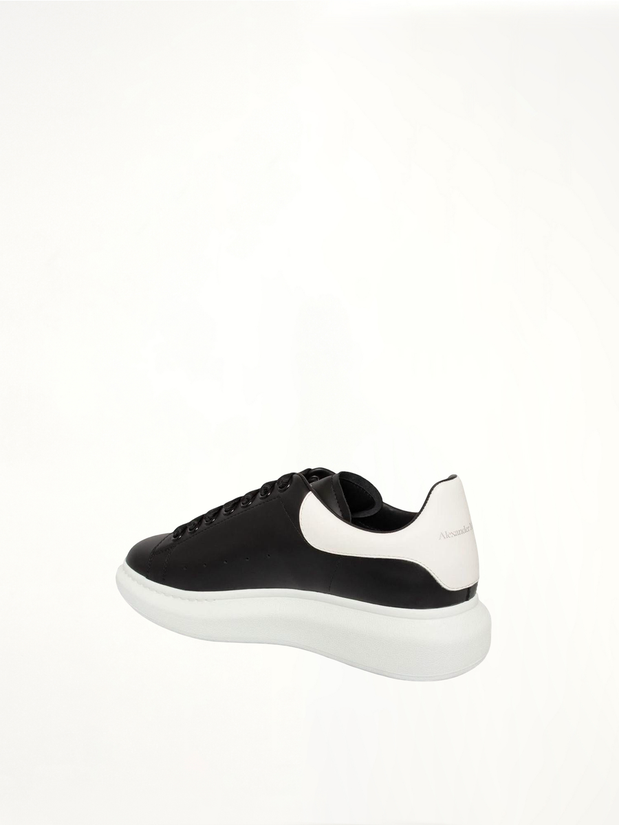 Larry Oversized Sneaker in Black/White Back View | ALEXANDER MCQUEEN