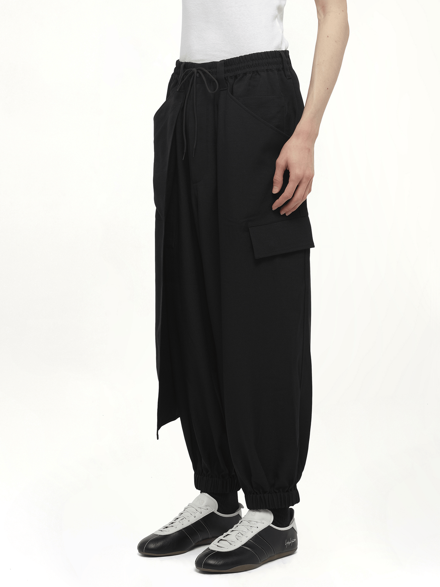 Sport Uniform Cuffed Cargo Pants in Black