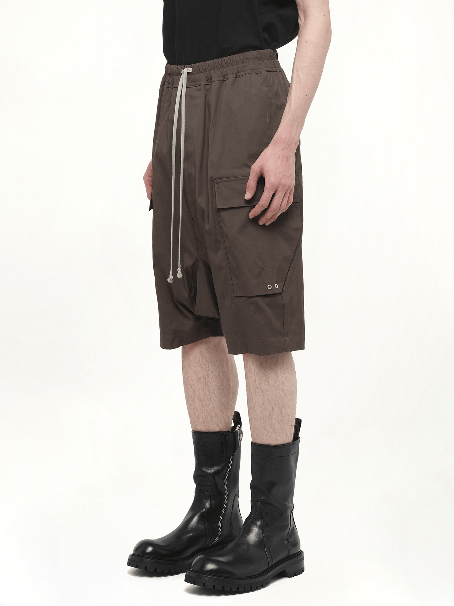 Cargo Pods in Dark Dust