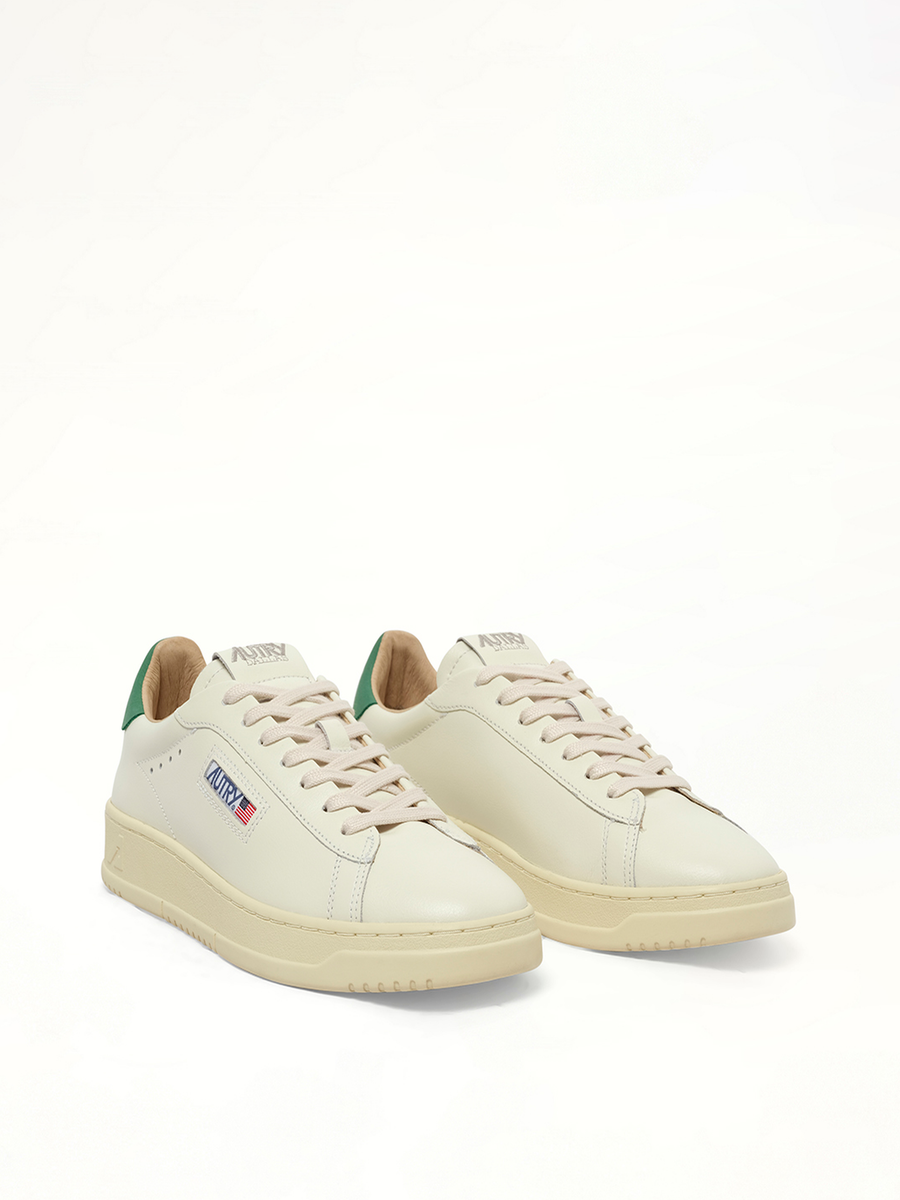 Dallas Low Sneakers in Mesh/Amazon Front View | AUTRY