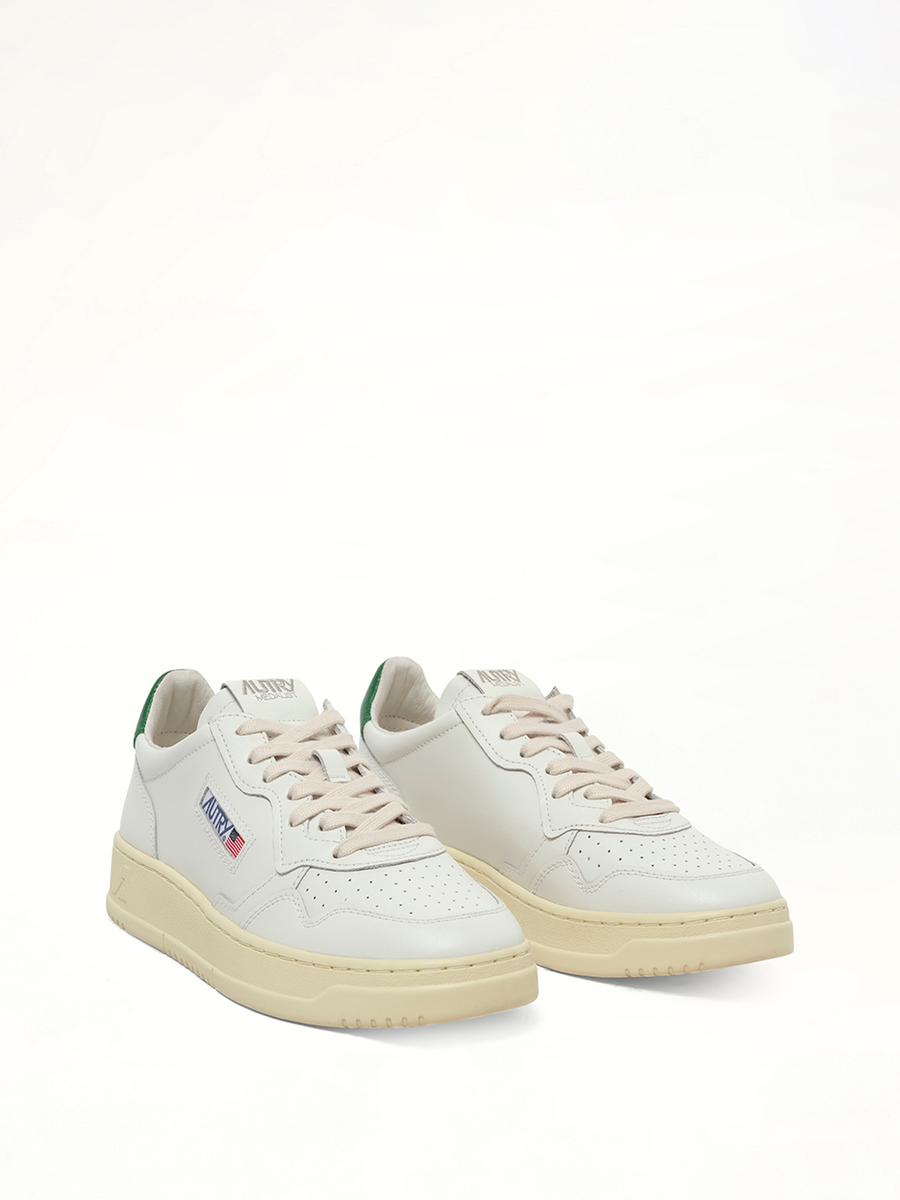 Medalist Low Sneakers in White/Green Front View | AUTRY