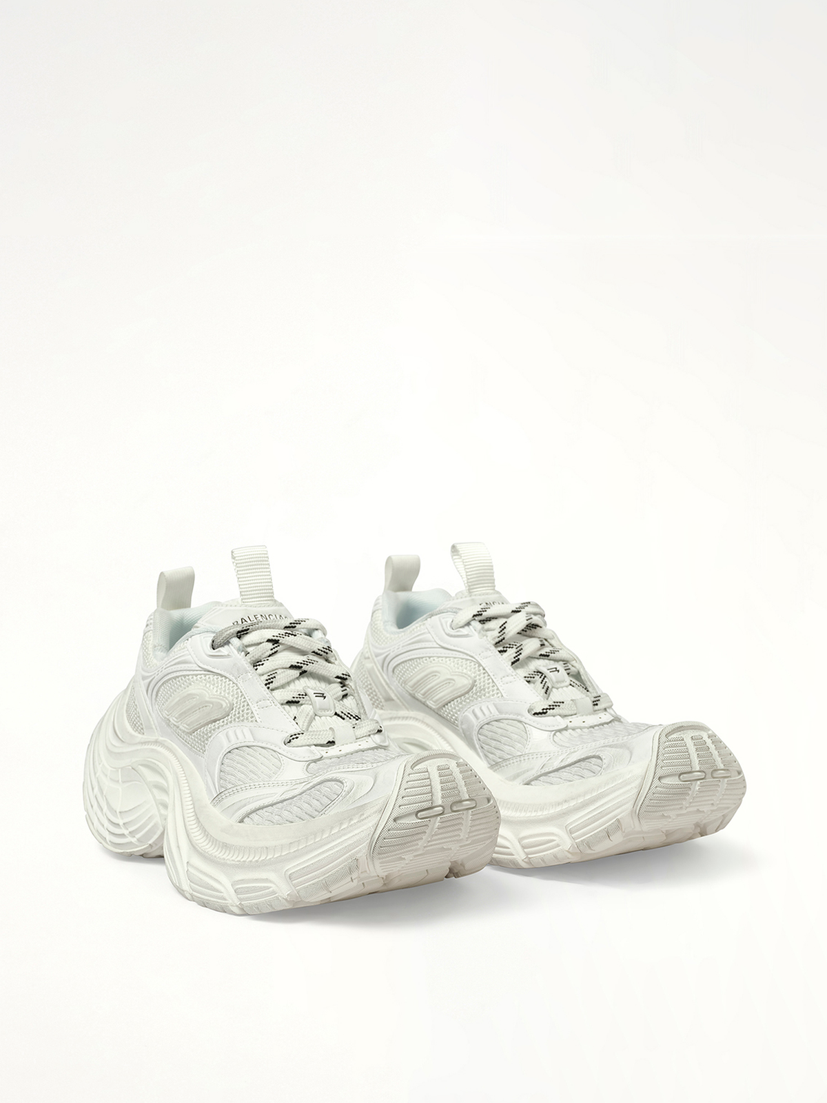 6XL Sneaker in White Front View | BALENCIAGA