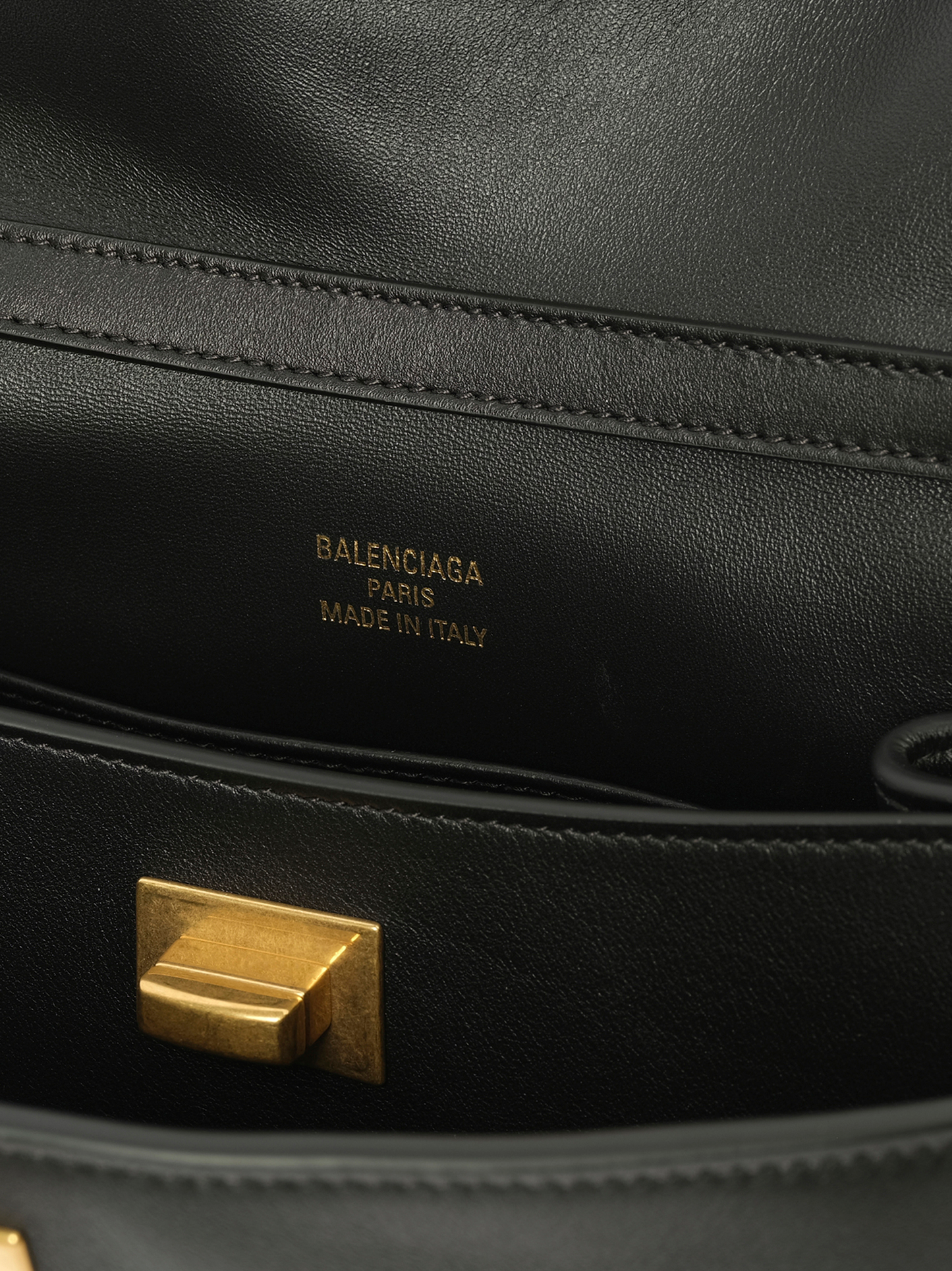 Balenciaga Rodeo Top Handle Mini in Black