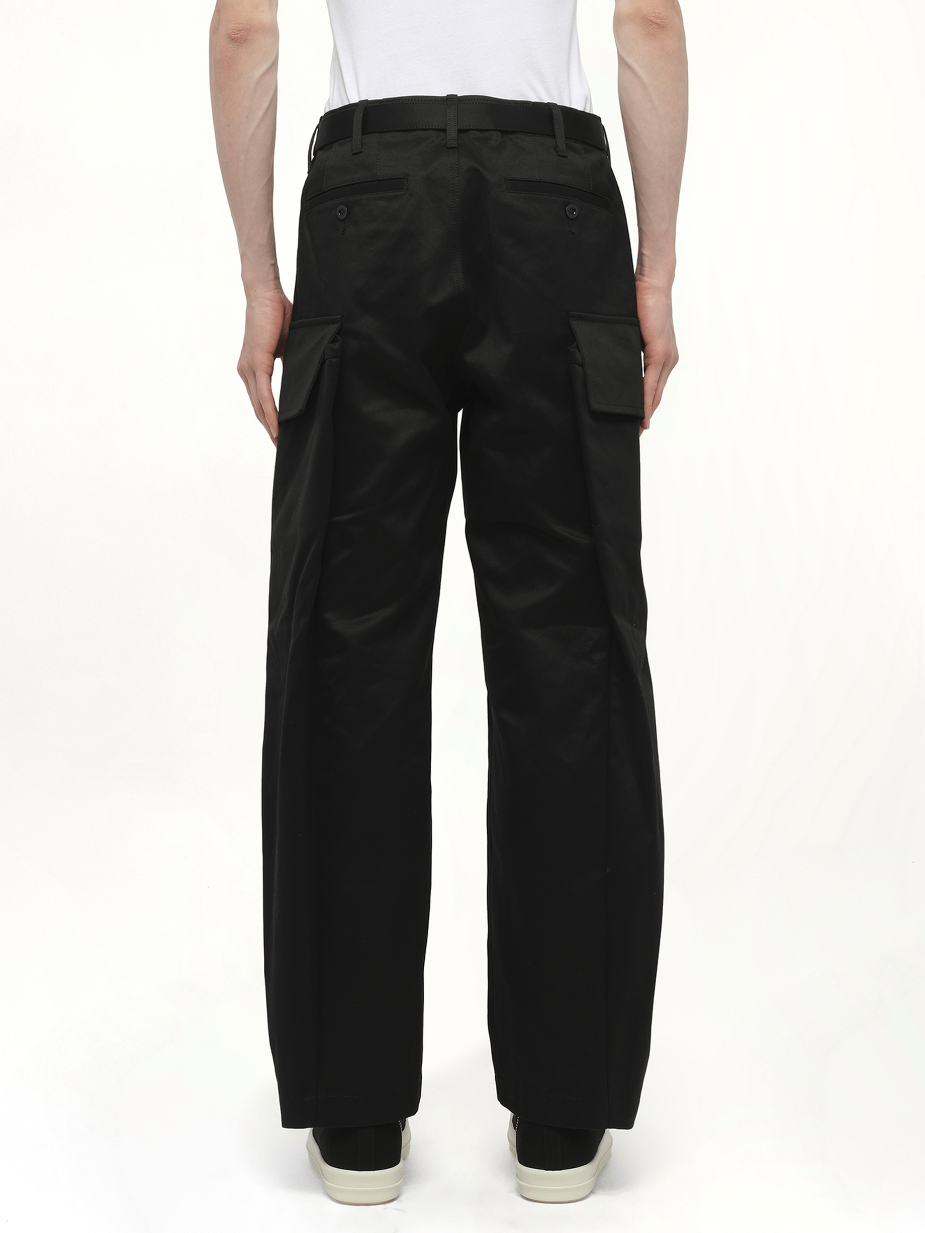 SACAI - Mens Cotton Chino Pants in Black |MARAIS SACAI - Mens Cotton Chino Pants in Black |MARAIS