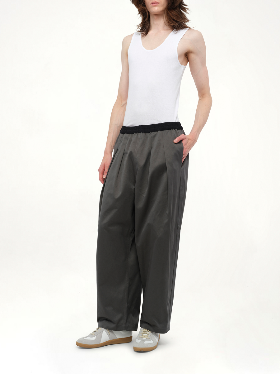 Stone Washed Relax Chinos in Dark Grey
