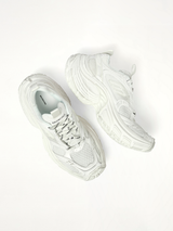 6XL Sneaker in White Top View | BALENCIAGA
