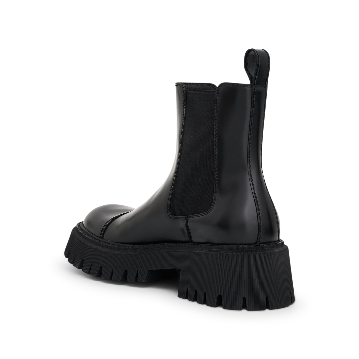 Tractor Chelsea Boots in Black