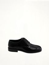 Tabi Lace-ups Shoes in Shine Black Side View | MAISON MARGIELA