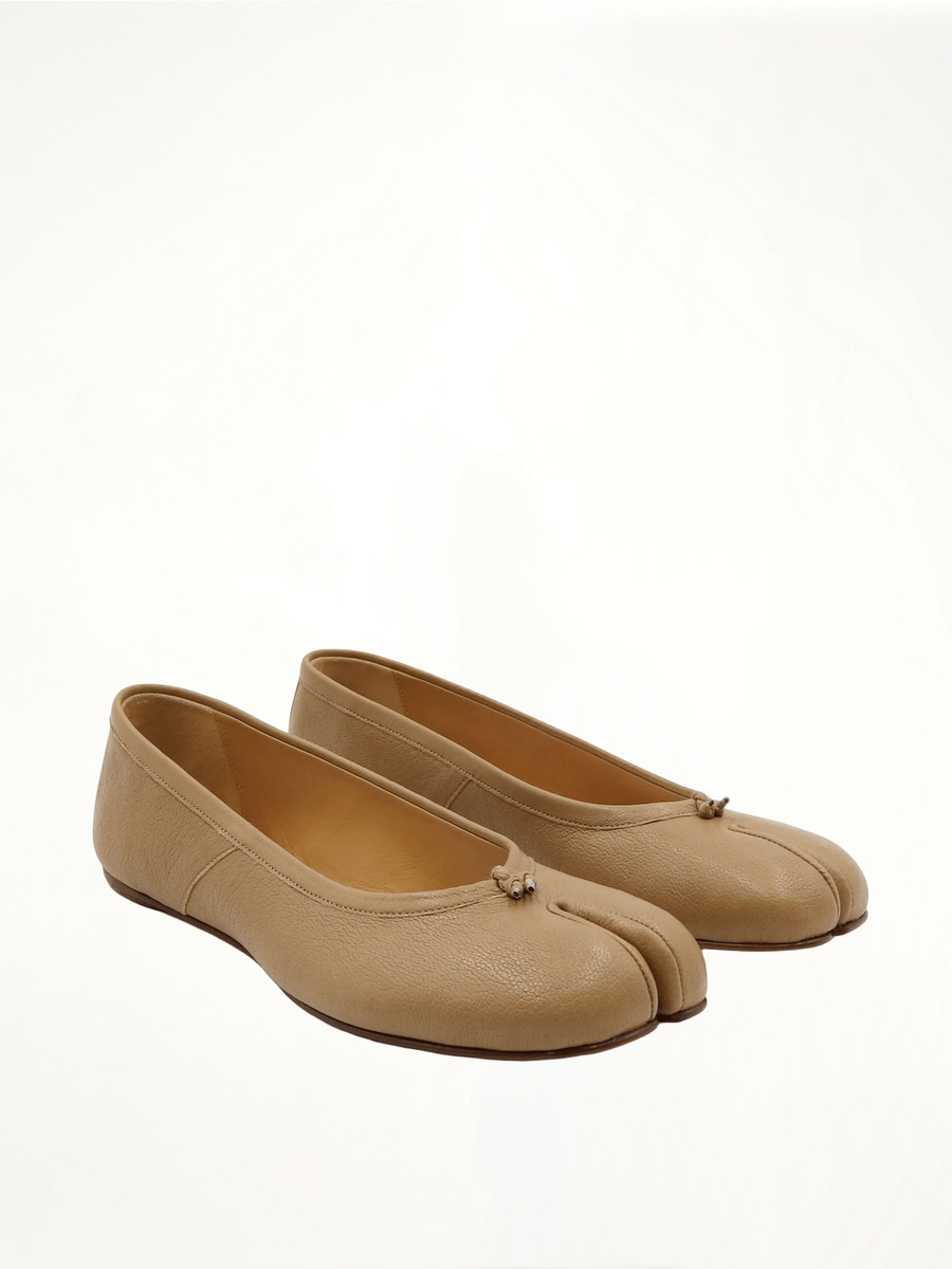 Tabi Ballerina Shoes in Nude Front View | MAISON MARGIELA