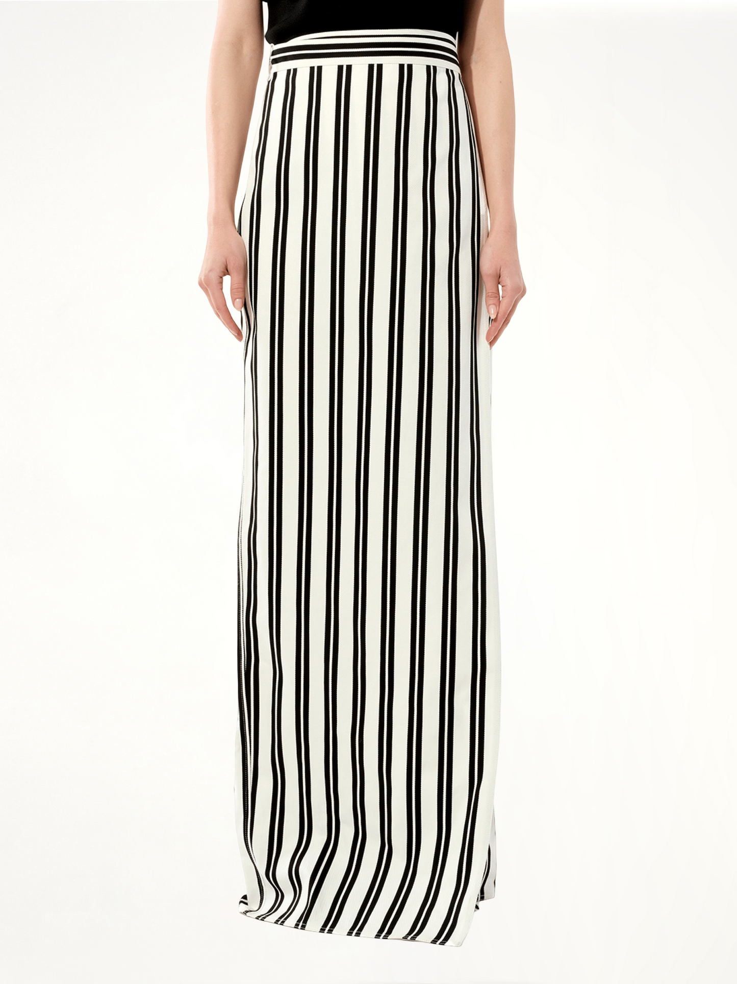 Chilie Skirt in Black/White