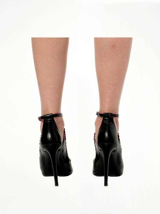 Leather Sandal in Black