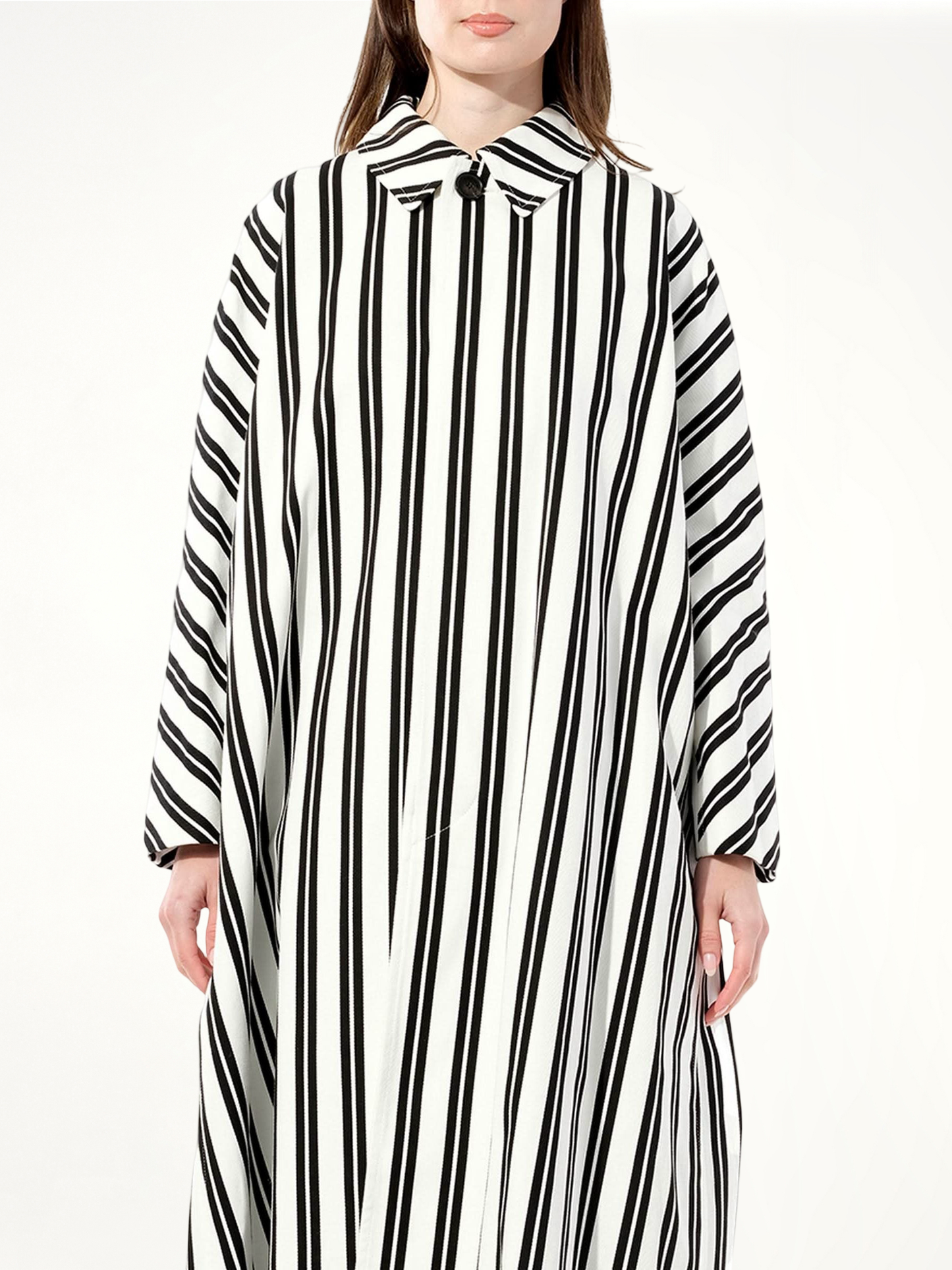 Chilien Coat in Black/White