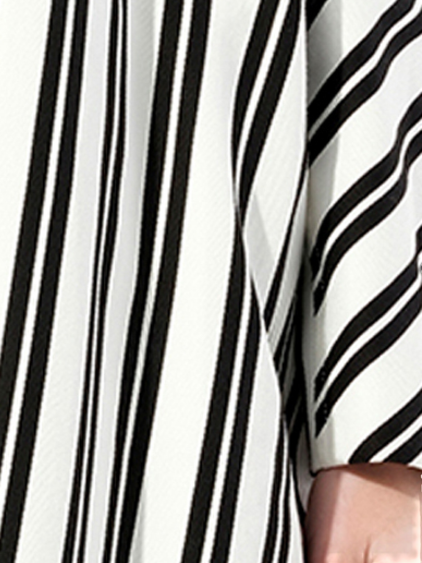 Chilien Coat in Black/White