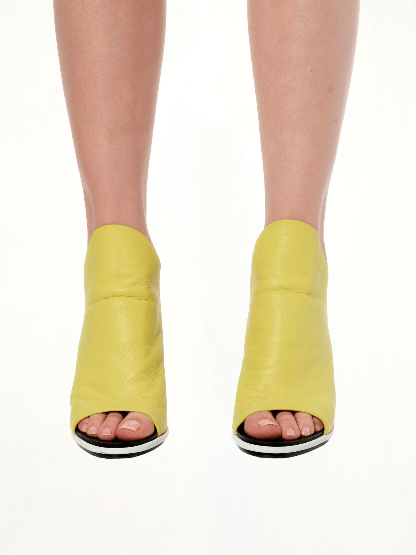 Pelle Papier Heels in Yellow