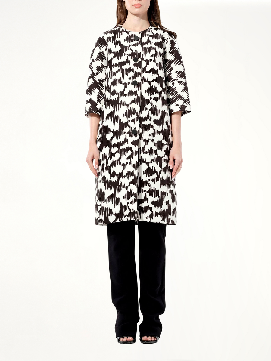 Coat in Black/White