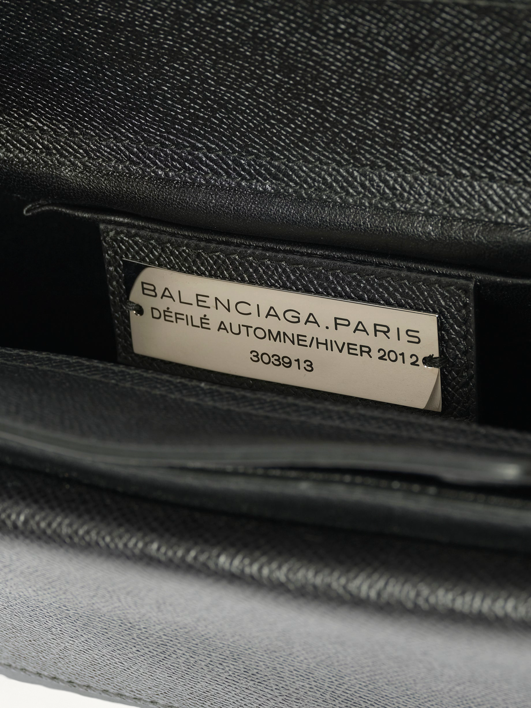 Handbag in Black/Red