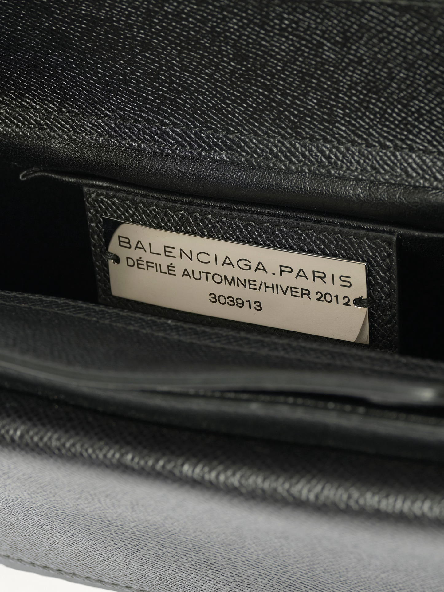 Handbag in Black/Red